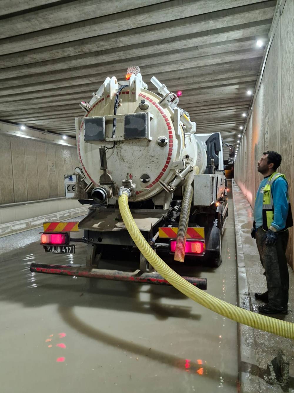 Rr0U1Ar9tqRZx6U4Yl2d.jfif