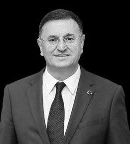 Doç. Dr. Lütfü Savas 