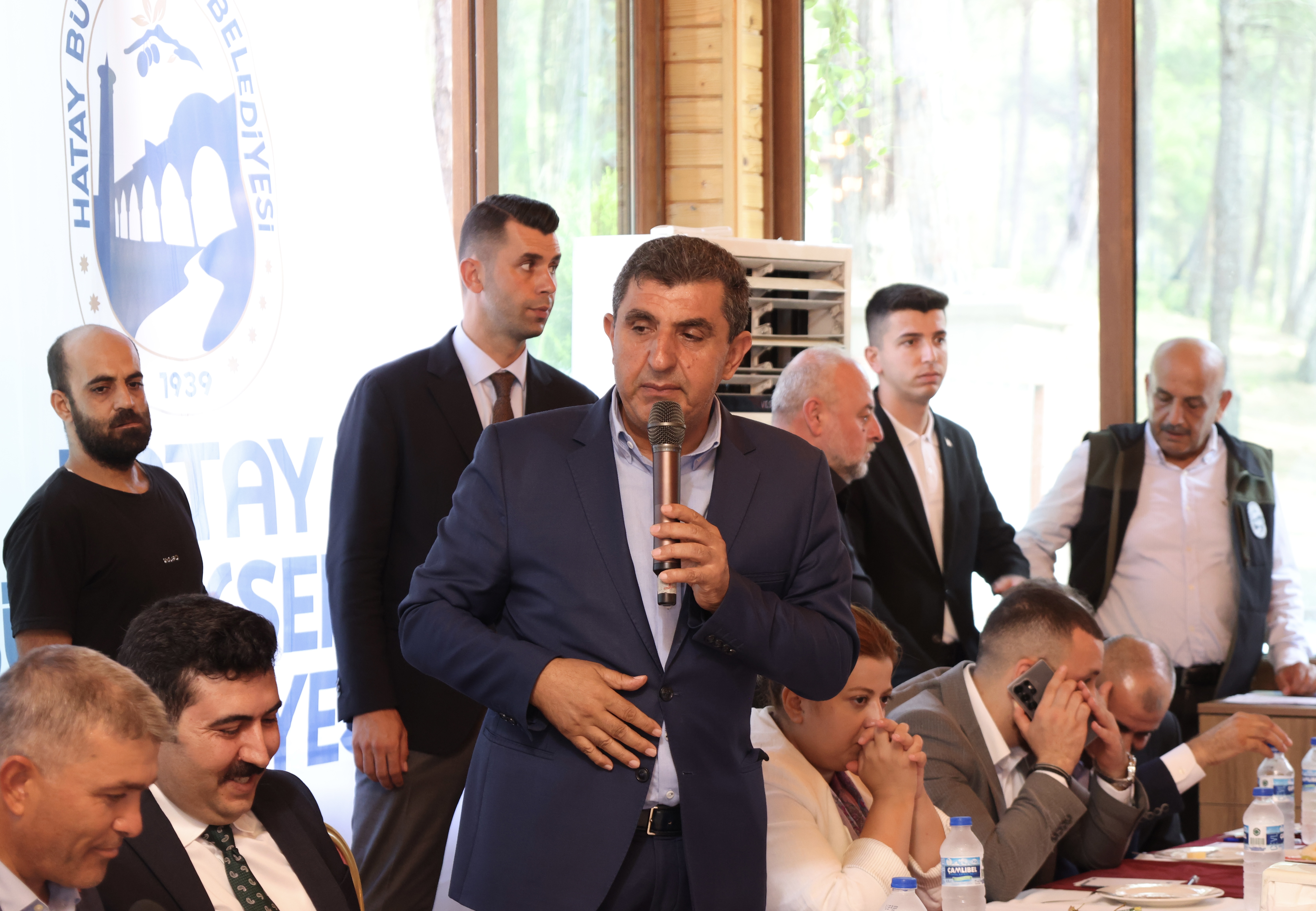 BAŞKAN ÖNTÜRK, YAYLADAĞILI MUHTARLARLA BULUŞTU