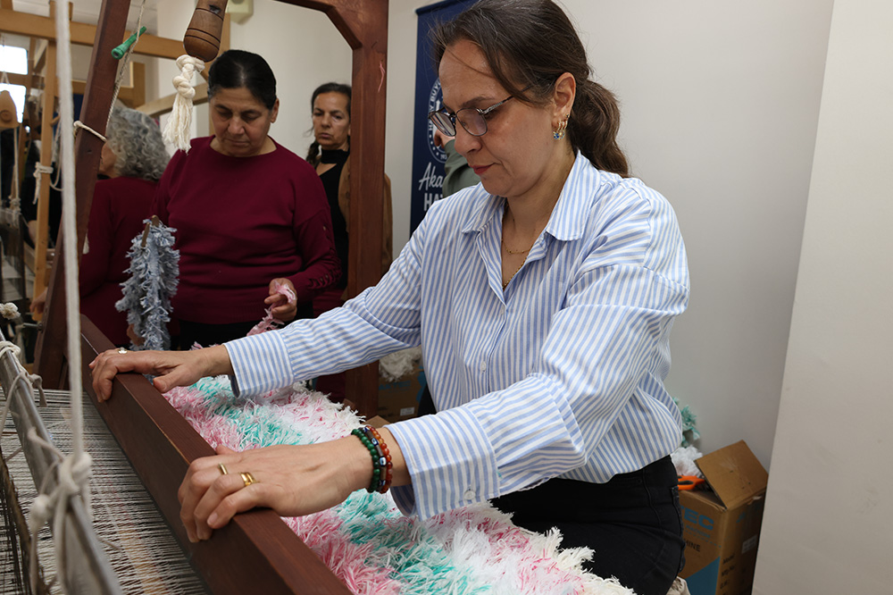 UNUTULMAYA YÜZ TUTAN DOKUMA SANATI YENİDEN HAYAT BULUYOR