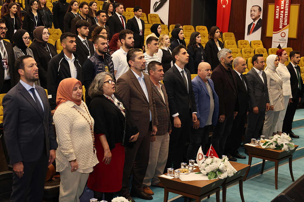 ÜNİVERSİTELER ARASI BİLGİ YARIŞMASININ AÇILIŞ TÖRENİ YAPILDI