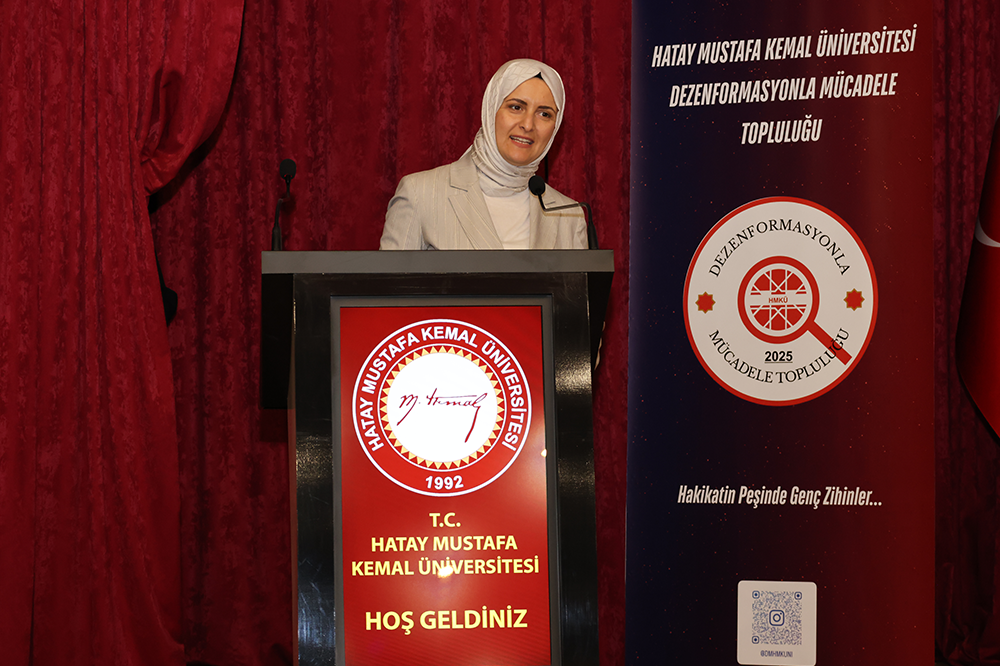 ÜNİVERSİTELER ARASI BİLGİ YARIŞMASININ AÇILIŞ TÖRENİ YAPILDI