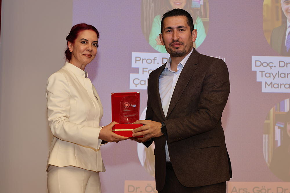 ÜNİVERSİTELER ARASI BİLGİ YARIŞMASININ AÇILIŞ TÖRENİ YAPILDI