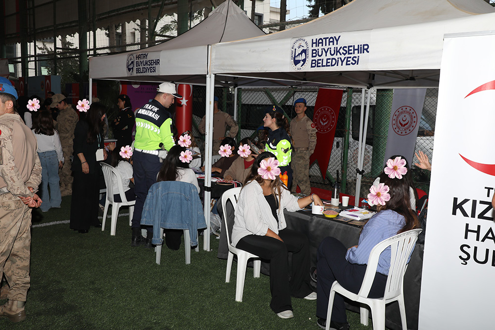 HBB VE HATAY VALİLİĞİNDEN DÜNYA KIZ ÇOCUKLARI GÜNÜ ETKİNLİĞİ