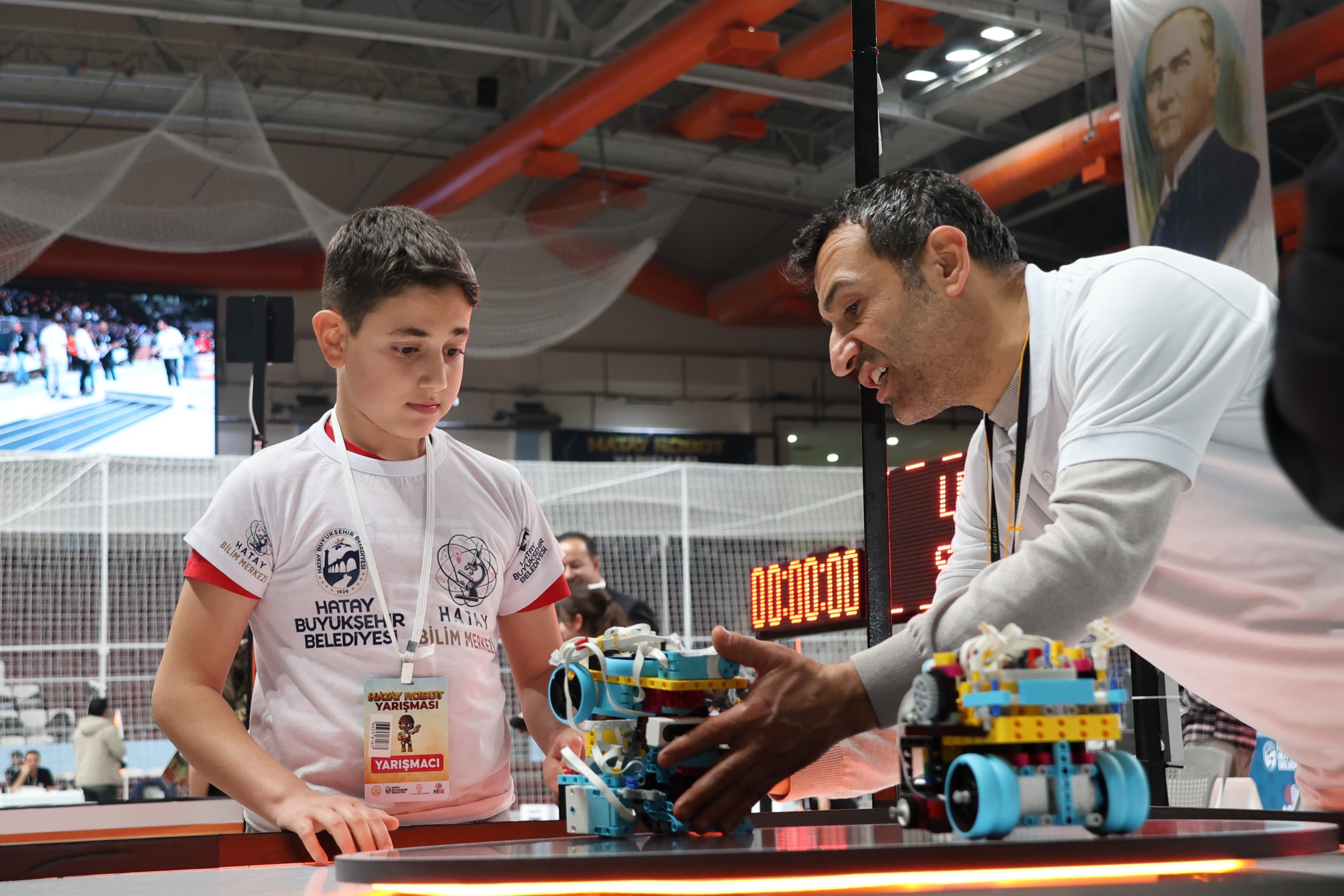HATAYBOT TEKNOLOJİ YARIŞI FİNAL YOLUNDA 
