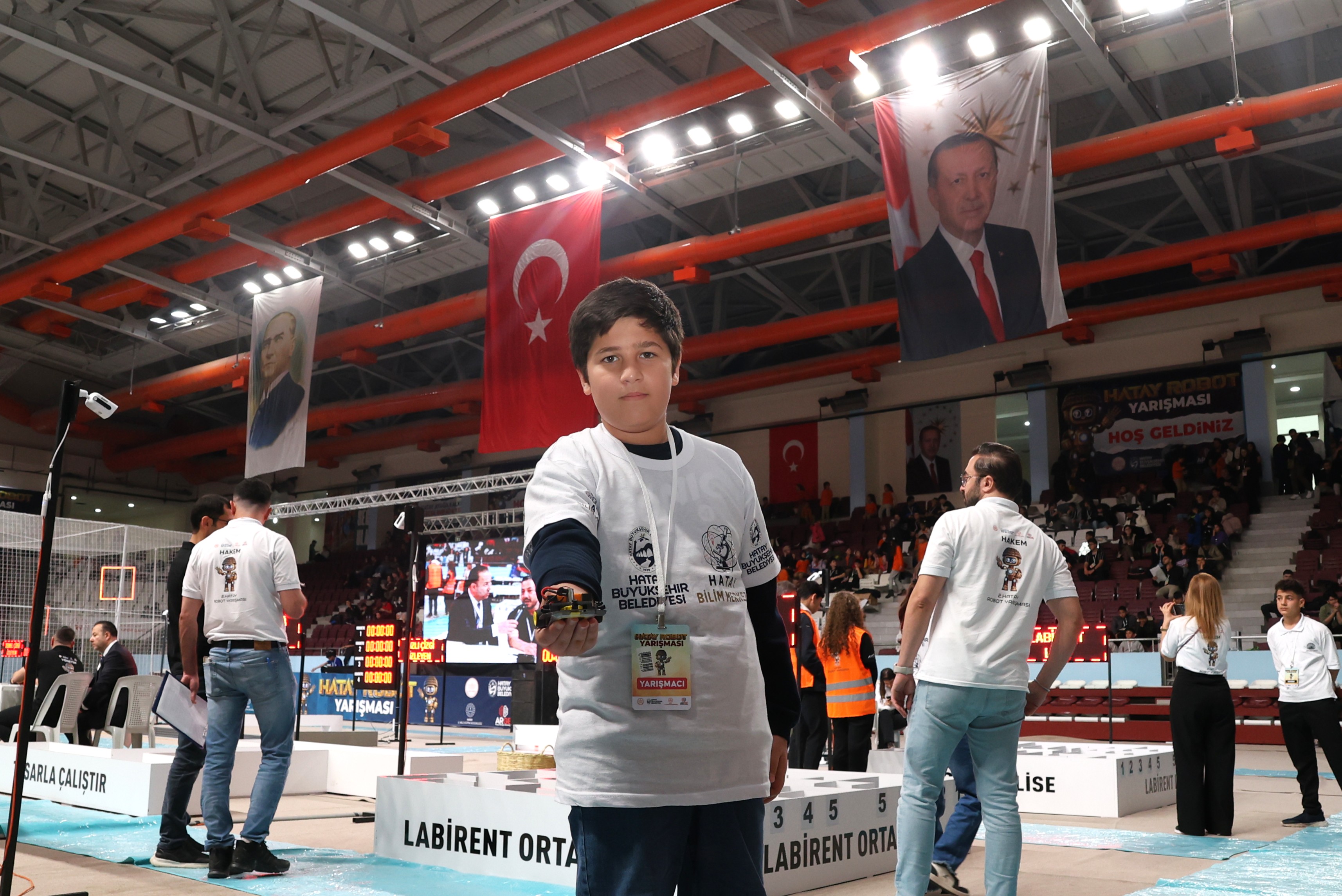 HATAYBOT TEKNOLOJİ YARIŞI FİNAL YOLUNDA 