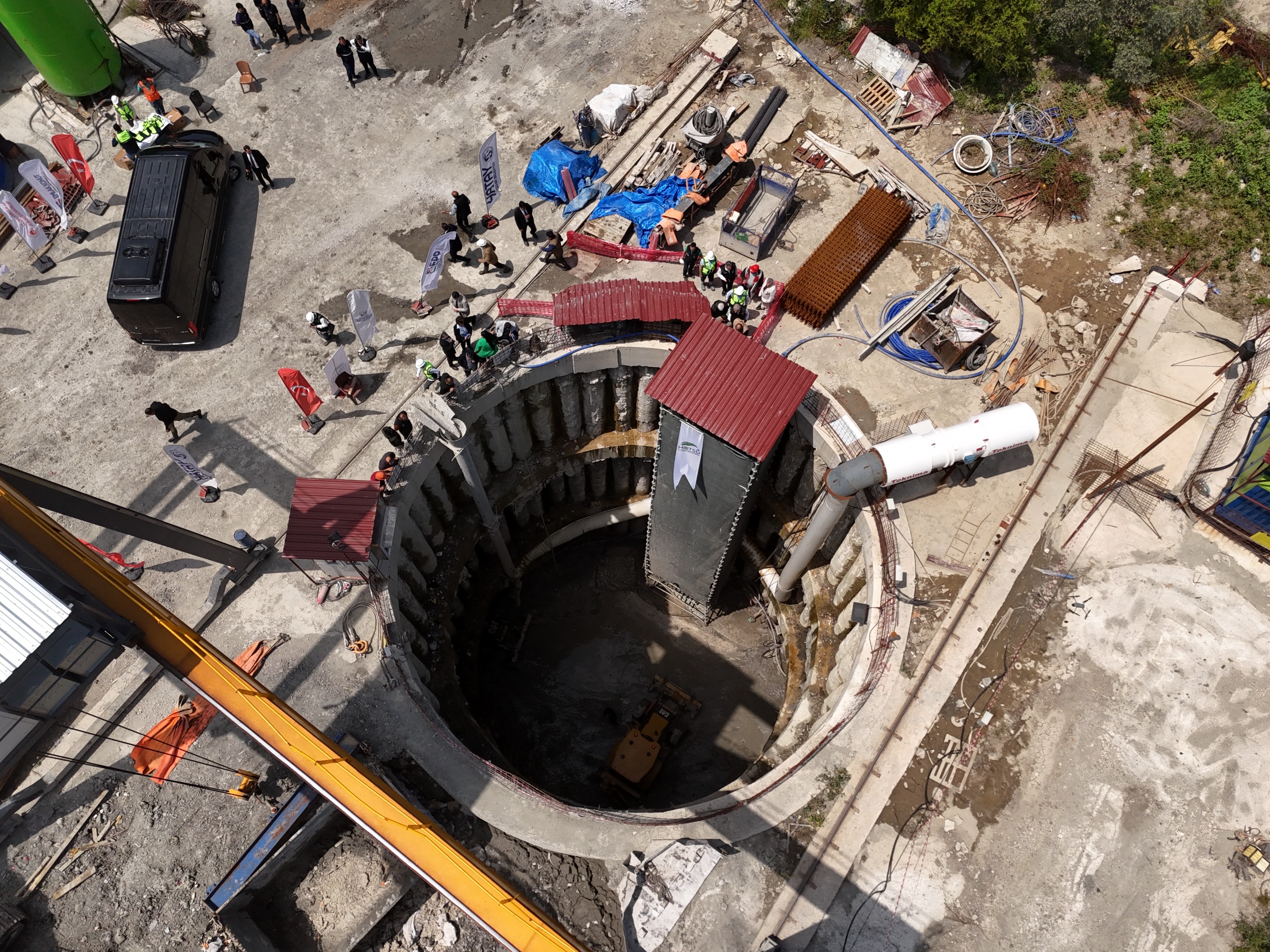 BAŞKAN ÖNTÜRK HBB'NİN DEFNE'DEKİ YATIRIMLARINI YERİNDE İNCELEDİ