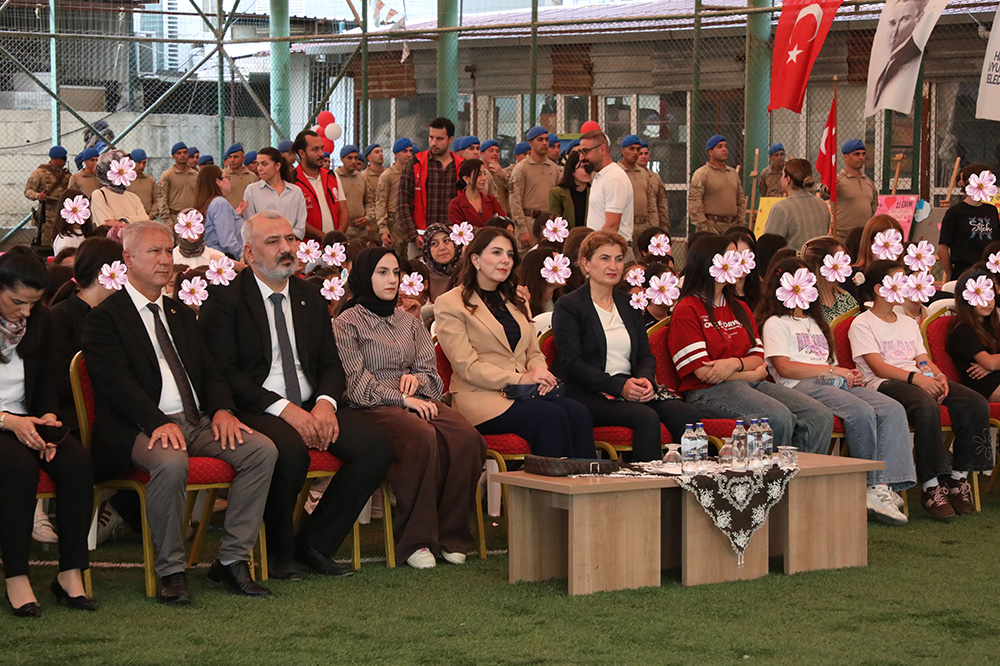 HBB VE HATAY VALİLİĞİNDEN DÜNYA KIZ ÇOCUKLARI GÜNÜ ETKİNLİĞİ