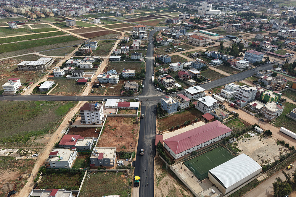 YENİŞEHİR MAHALLESİ’NE 6.5 KM BETON ASFALT