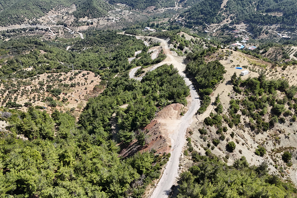 HBB’DEN BELEN BENLİDERE’DE ULAŞIMI RAHATLATACAK YOL ÇALIŞMASI