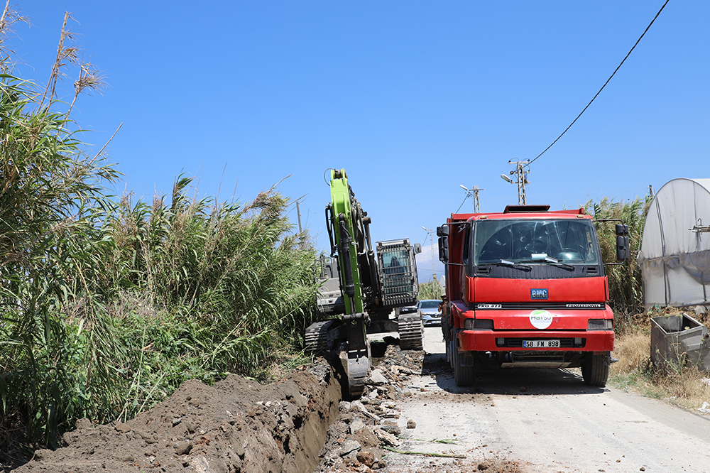 TEKEBAŞI İÇME SUYU PROJESİ'NİN YÜZDE 86’SI TAMAMLANDI