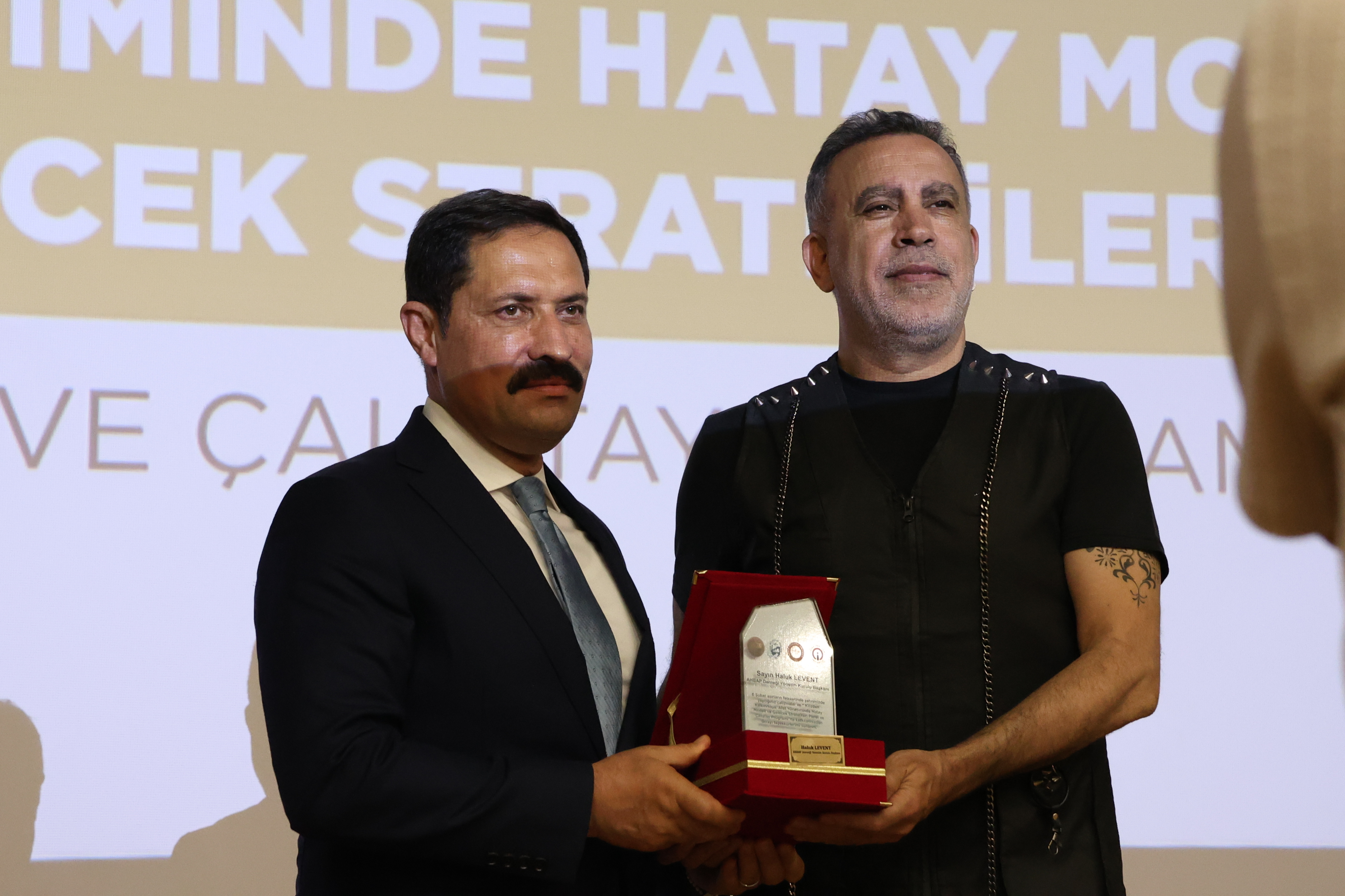 “KRİZDEN KALKINMAYA: AFET YÖNETİMİNDE HATAY MODELİ” ÇALIŞTAYI TAMAMLANDI