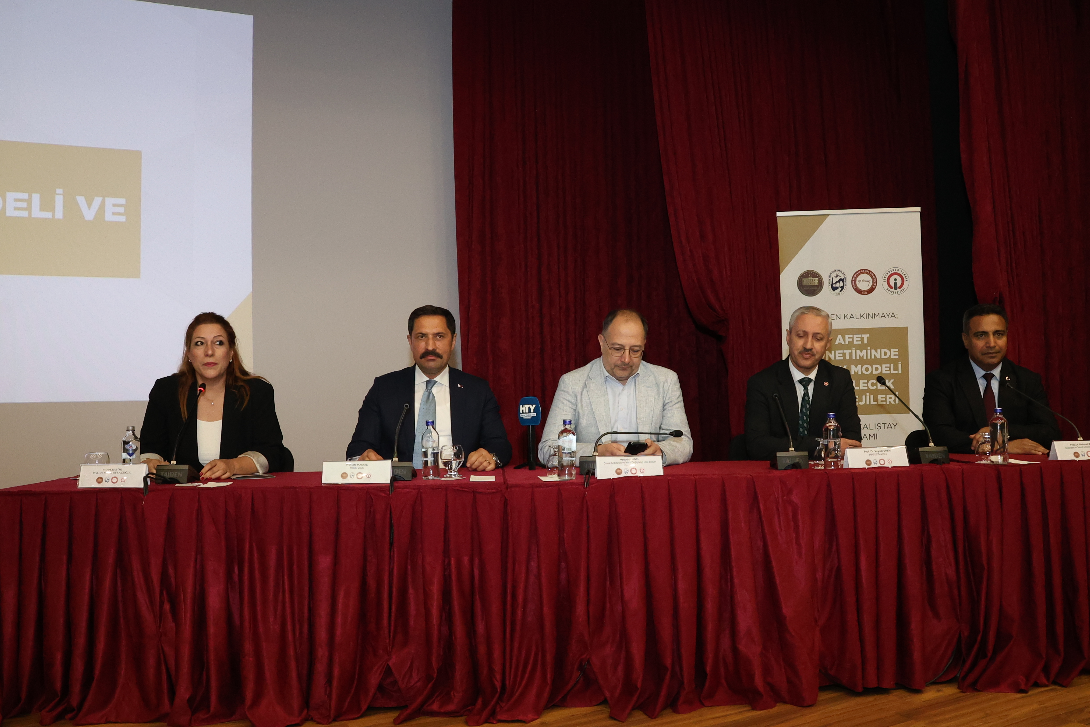“KRİZDEN KALKINMAYA: AFET YÖNETİMİNDE HATAY MODELİ” ÇALIŞTAYI TAMAMLANDI