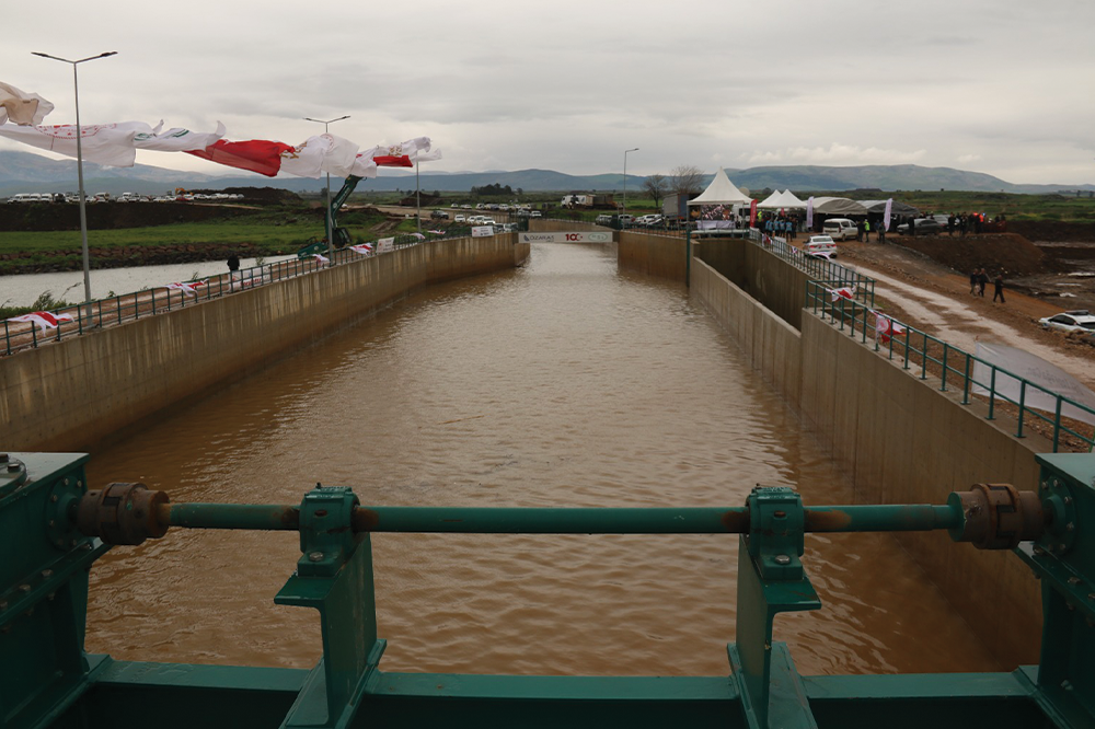 BAŞKAN ÖNTÜRK, TARIMA CAN SUYU OLACAK TESİSİN AÇILIŞINA KATILDI