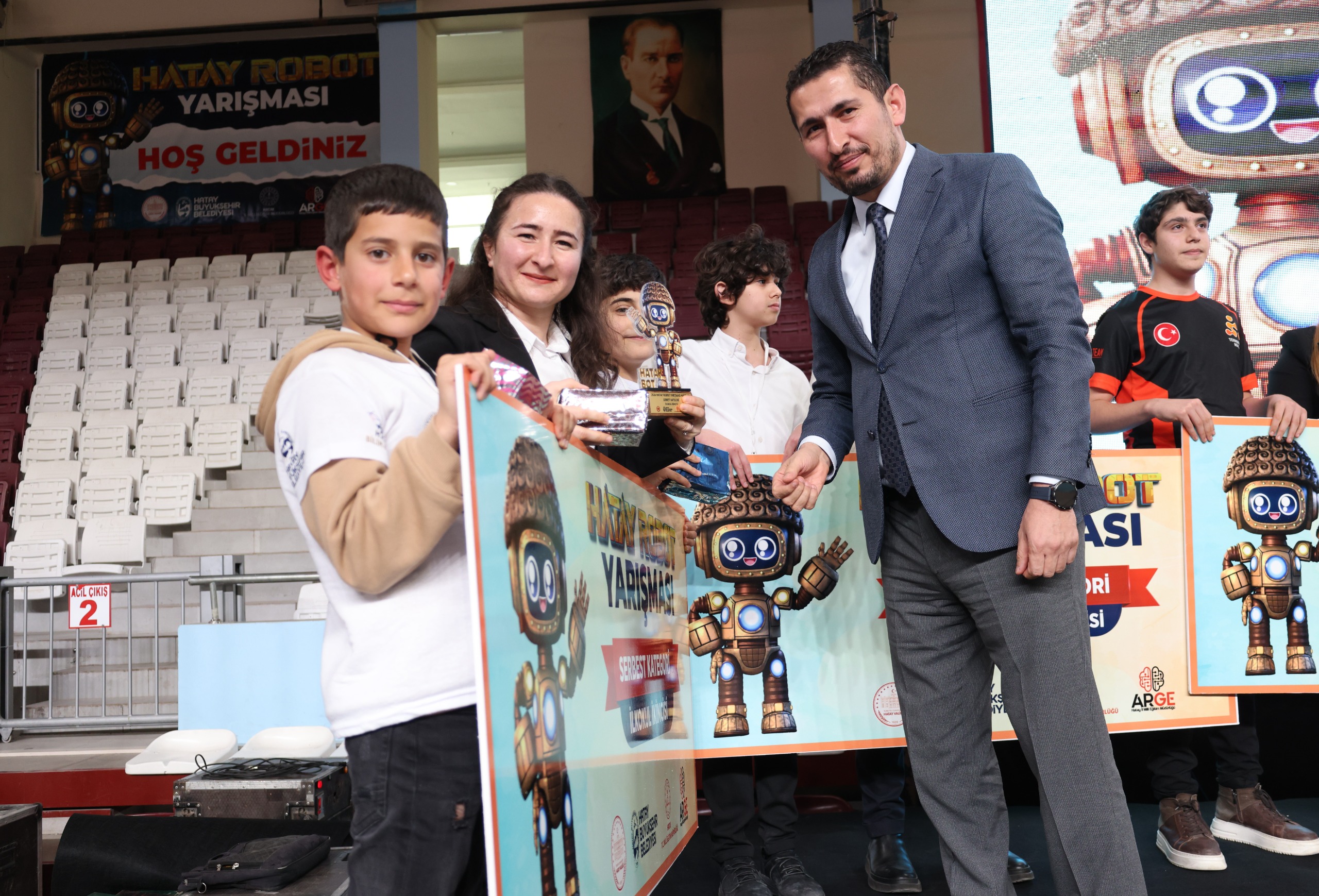 HATAYBOT’TA FİNAL TAMAMLANDI, ÖDÜLLER SAHİPLERİNİ BULDU