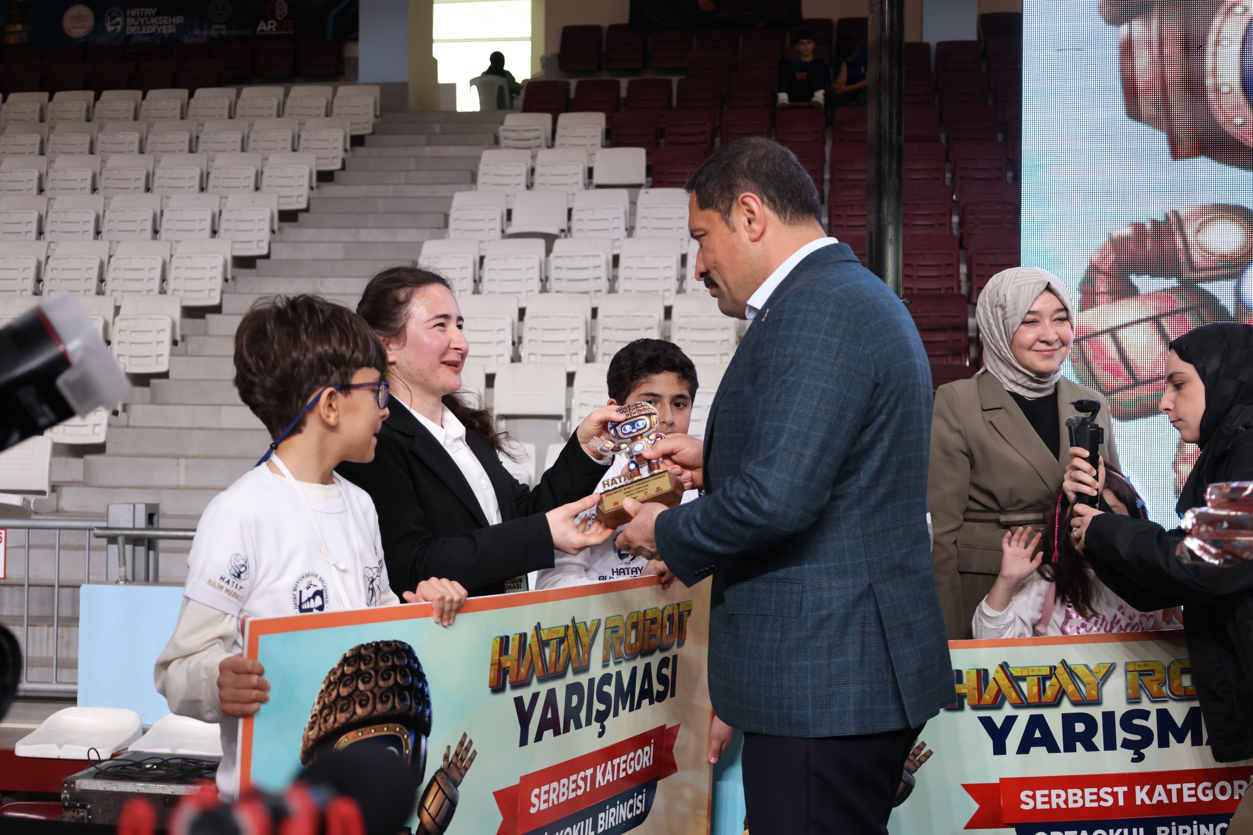 HATAYBOT’TA FİNAL TAMAMLANDI, ÖDÜLLER SAHİPLERİNİ BULDU