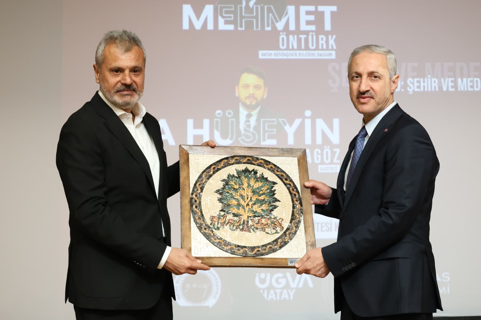 BAŞKAN ÖNTÜRK TÜGVA İHTİSAS AKADEMİ’DE GENÇLERLE BULUŞTU