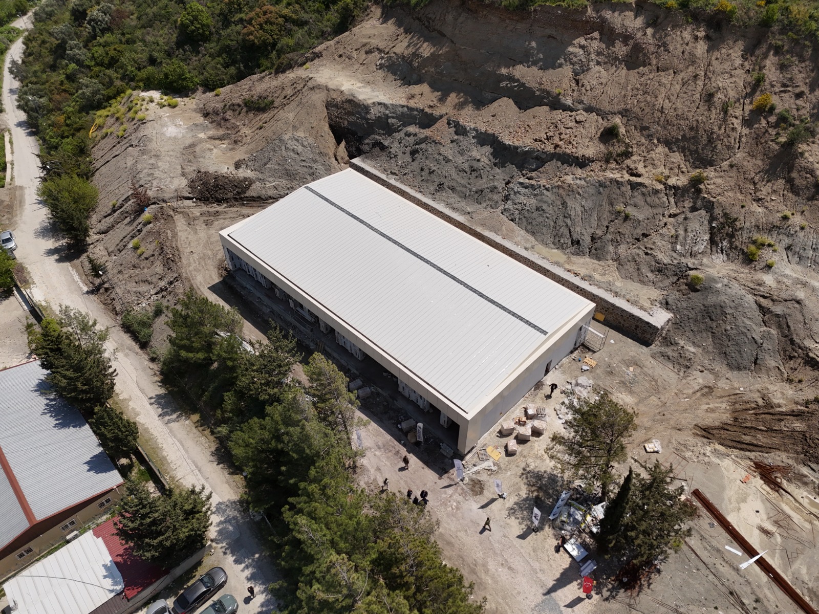 BAŞKAN ÖNTÜRK HBB'NİN DEFNE'DEKİ YATIRIMLARINI YERİNDE İNCELEDİ