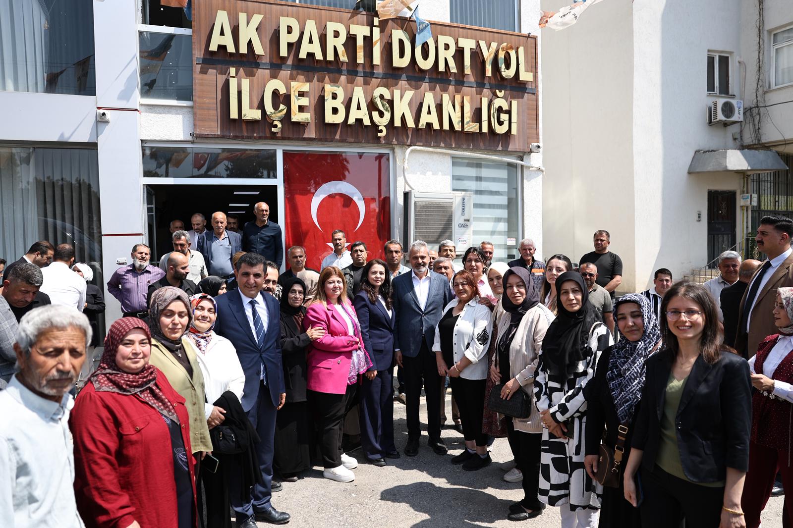 BAŞKAN ÖNTÜRK, DÖRTYOL MHP VE AK PARTİ TEŞKİLATLARINI ZİYARET ETTİ