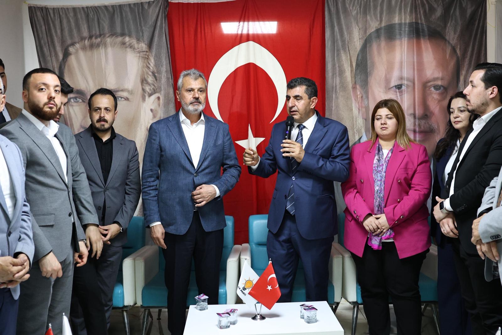 BAŞKAN ÖNTÜRK, DÖRTYOL MHP VE AK PARTİ TEŞKİLATLARINI ZİYARET ETTİ