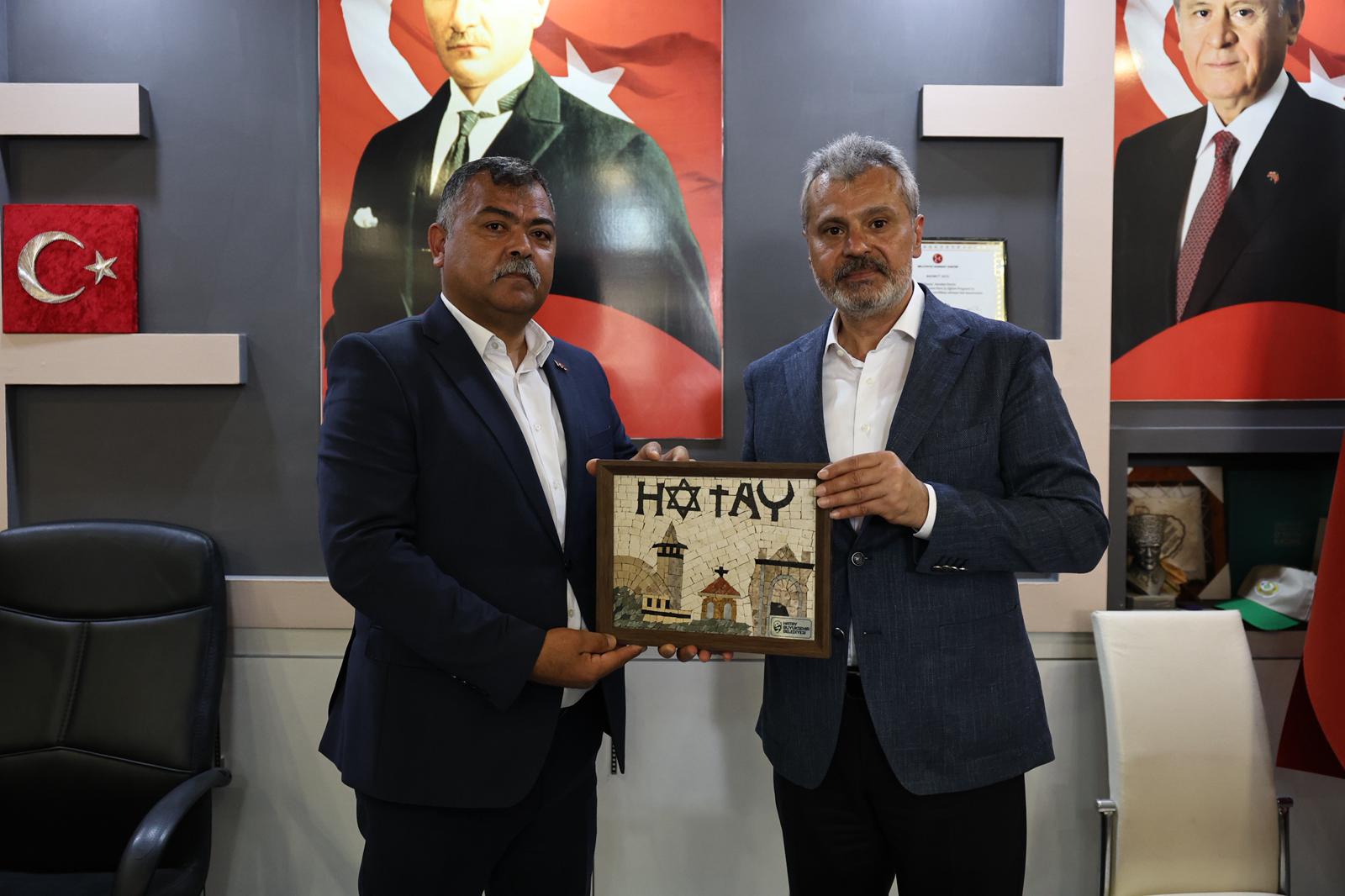 BAŞKAN ÖNTÜRK, DÖRTYOL MHP VE AK PARTİ TEŞKİLATLARINI ZİYARET ETTİ