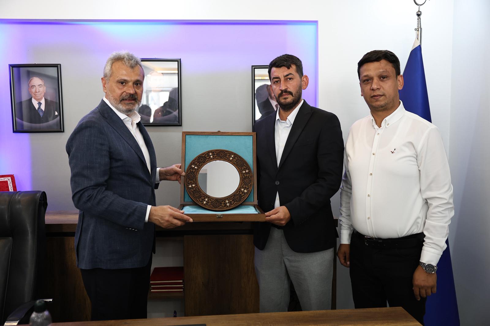 BAŞKAN ÖNTÜRK, DÖRTYOL MHP VE AK PARTİ TEŞKİLATLARINI ZİYARET ETTİ