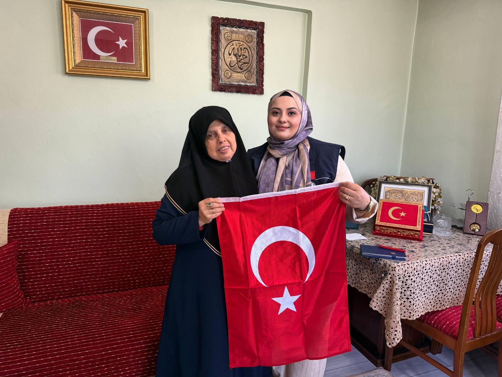 HBB’DEN GÖNÜLLERE DOKUNAN ZİYARET