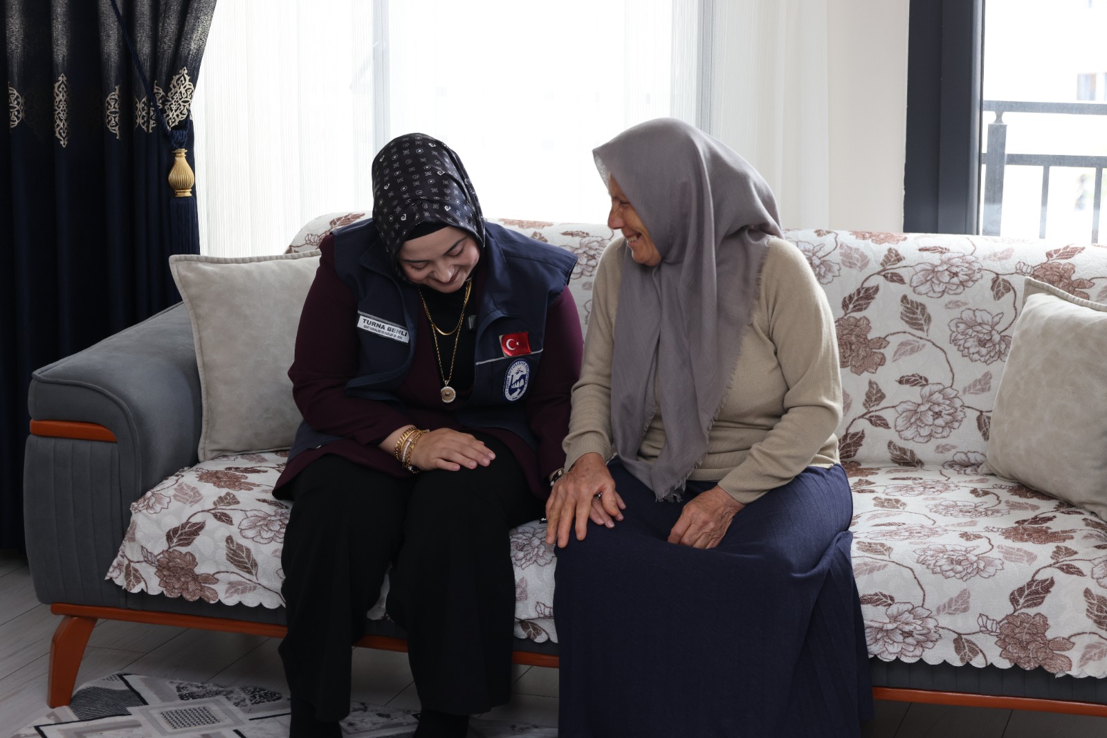 HBB’DEN GÖNÜLLERE DOKUNAN ZİYARET