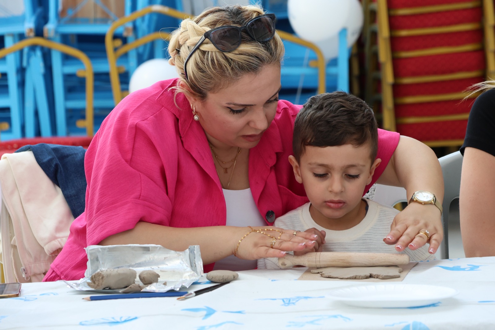 ANNELER İÇİN TASARLADILAR, SEVGİYLE ÜRETTİLER 