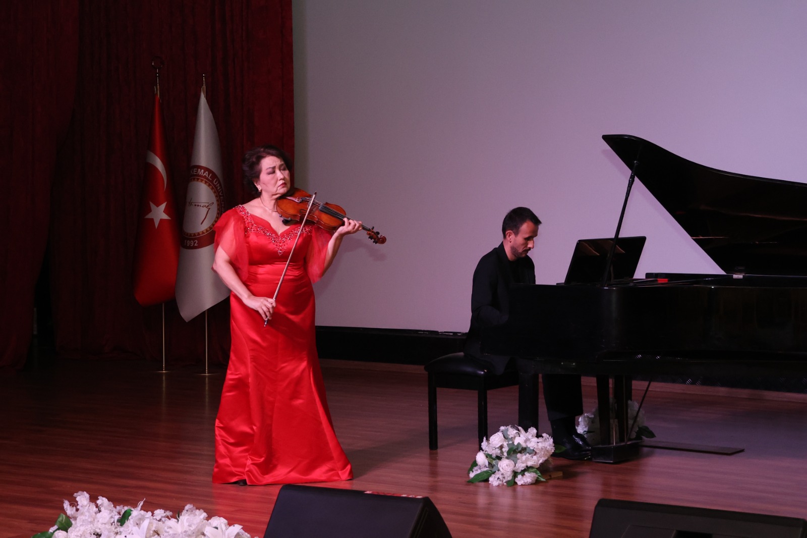 BÜYÜKŞEHİR’DEN SANAT DOLU GECE