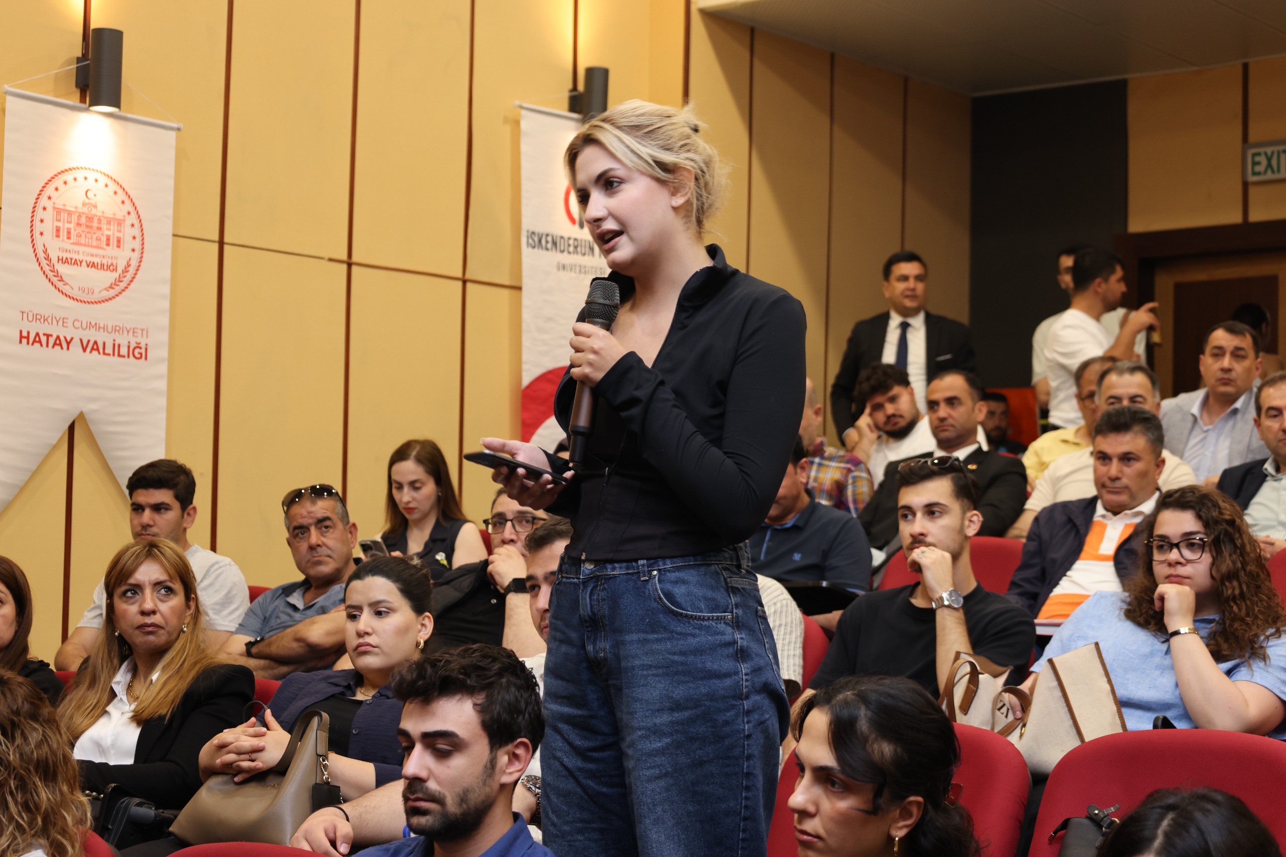 AFET YÖNETİMİNDE HATAY MODELİ ÇALIŞTAYI SÜRÜYOR