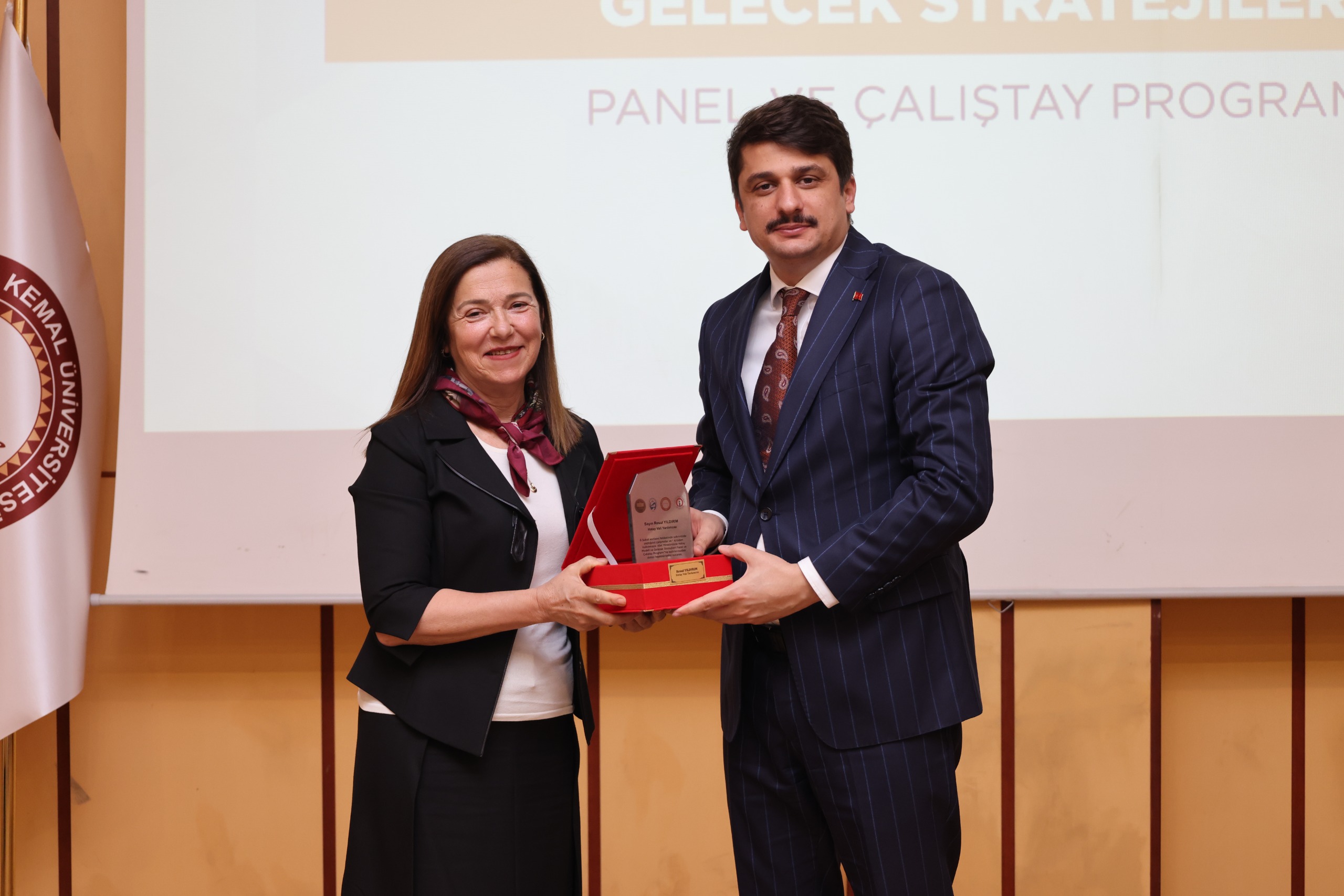 AFET YÖNETİMİNDE HATAY MODELİ ÇALIŞTAYI SÜRÜYOR
