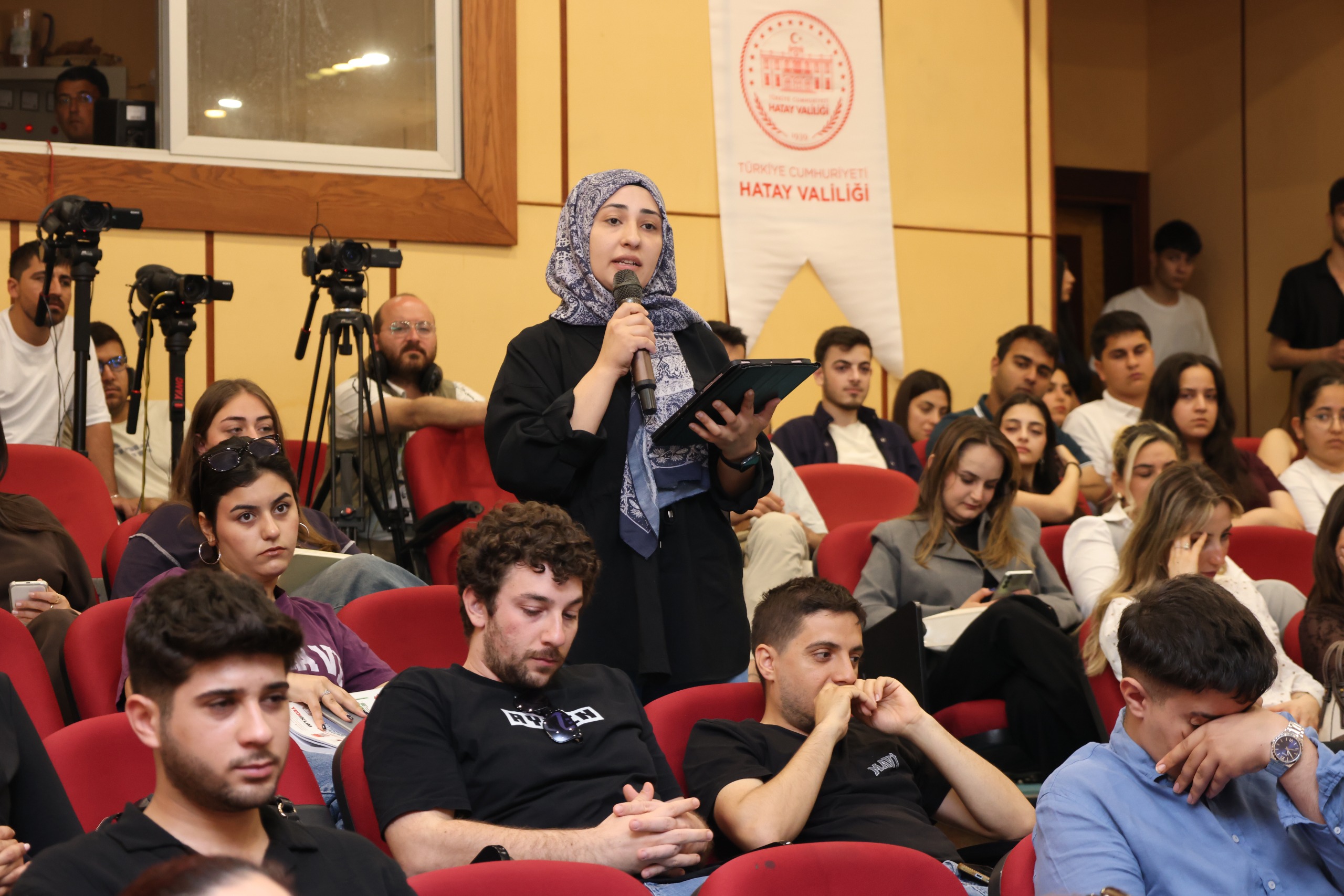 AFET YÖNETİMİNDE HATAY MODELİ ÇALIŞTAYI SÜRÜYOR