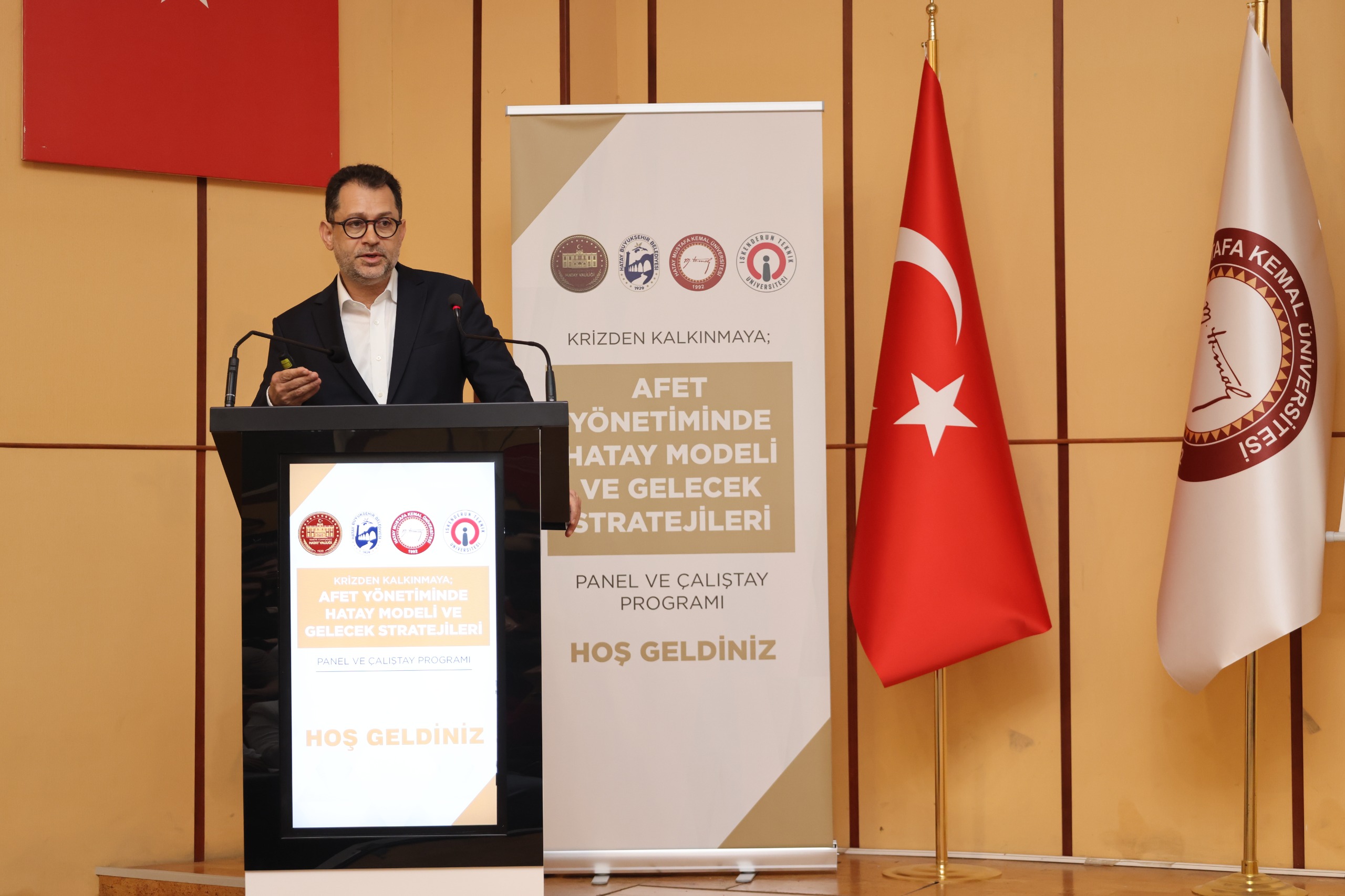 AFET YÖNETİMİNDE HATAY MODELİ ÇALIŞTAYI SÜRÜYOR