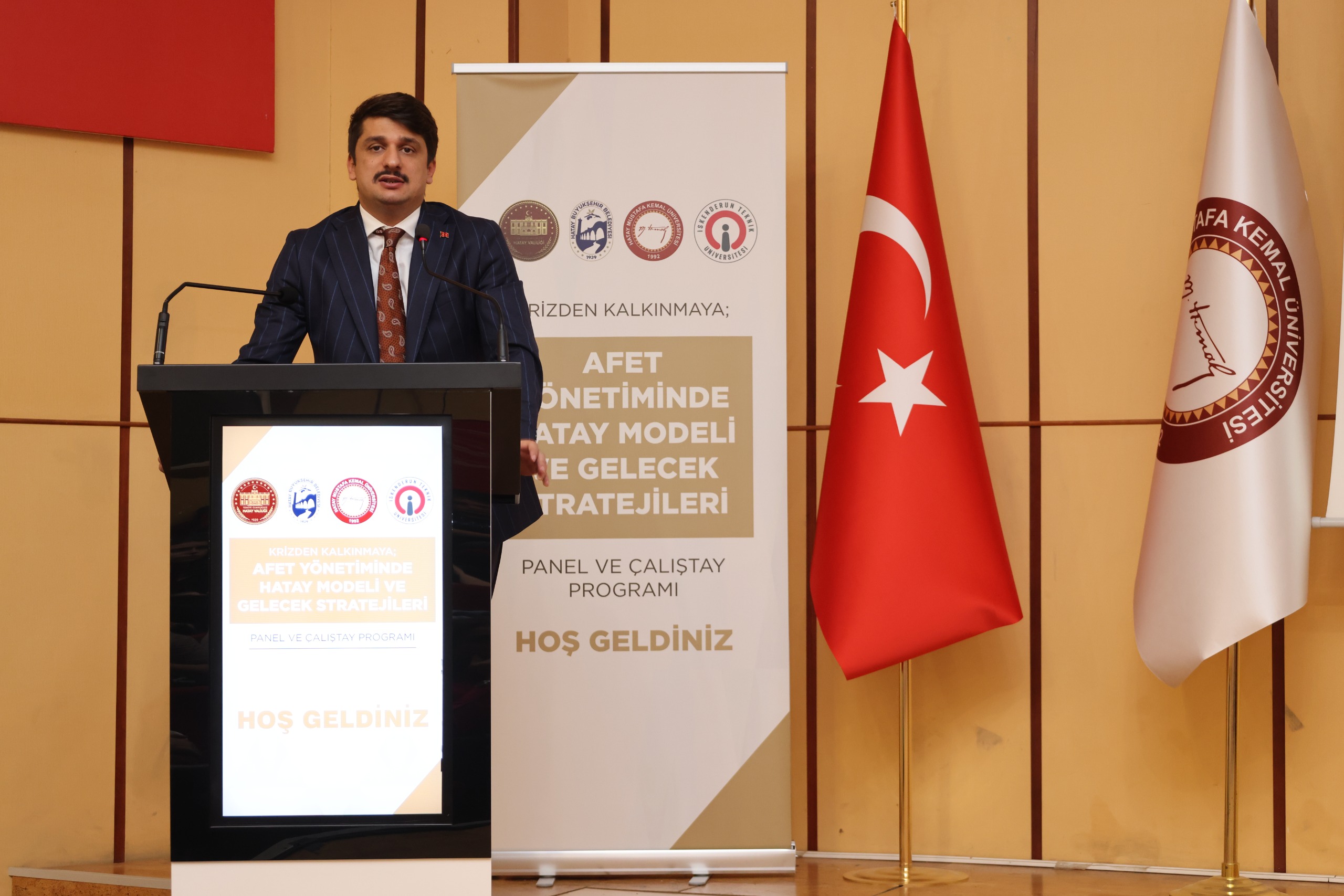 AFET YÖNETİMİNDE HATAY MODELİ ÇALIŞTAYI SÜRÜYOR