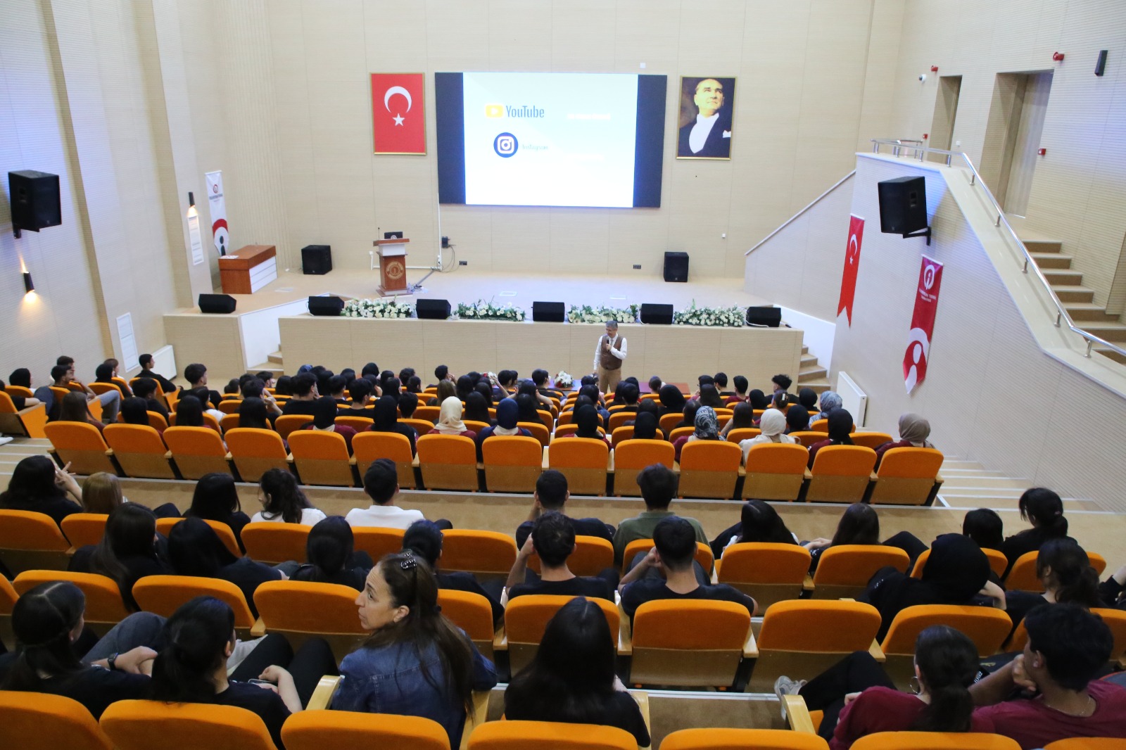 HBB, ÖĞRENCİLERİ SINAV SÜRECİNDE YALNIZ BIRAKMIYOR