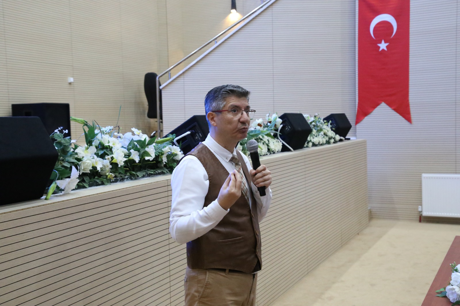 HBB, ÖĞRENCİLERİ SINAV SÜRECİNDE YALNIZ BIRAKMIYOR