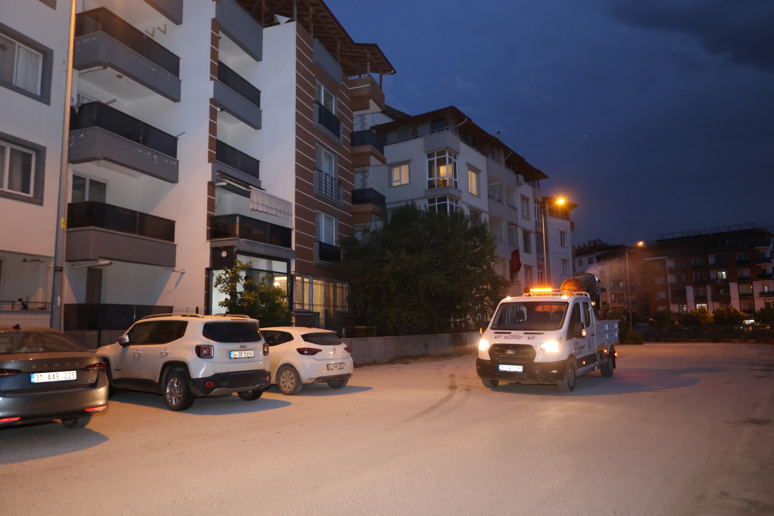HBB’NİN İLAÇLAMA FİLOSU GECE GÜNDÜZ HİZMET VERİYOR
