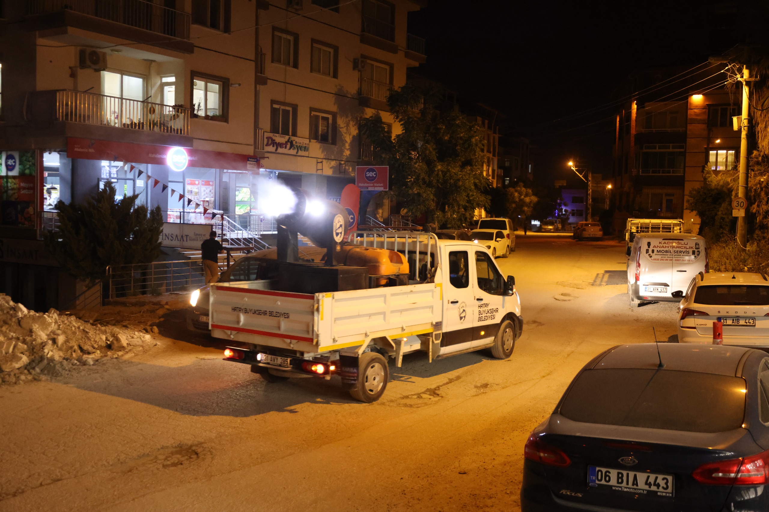 HBB’NİN İLAÇLAMA FİLOSU GECE GÜNDÜZ HİZMET VERİYOR