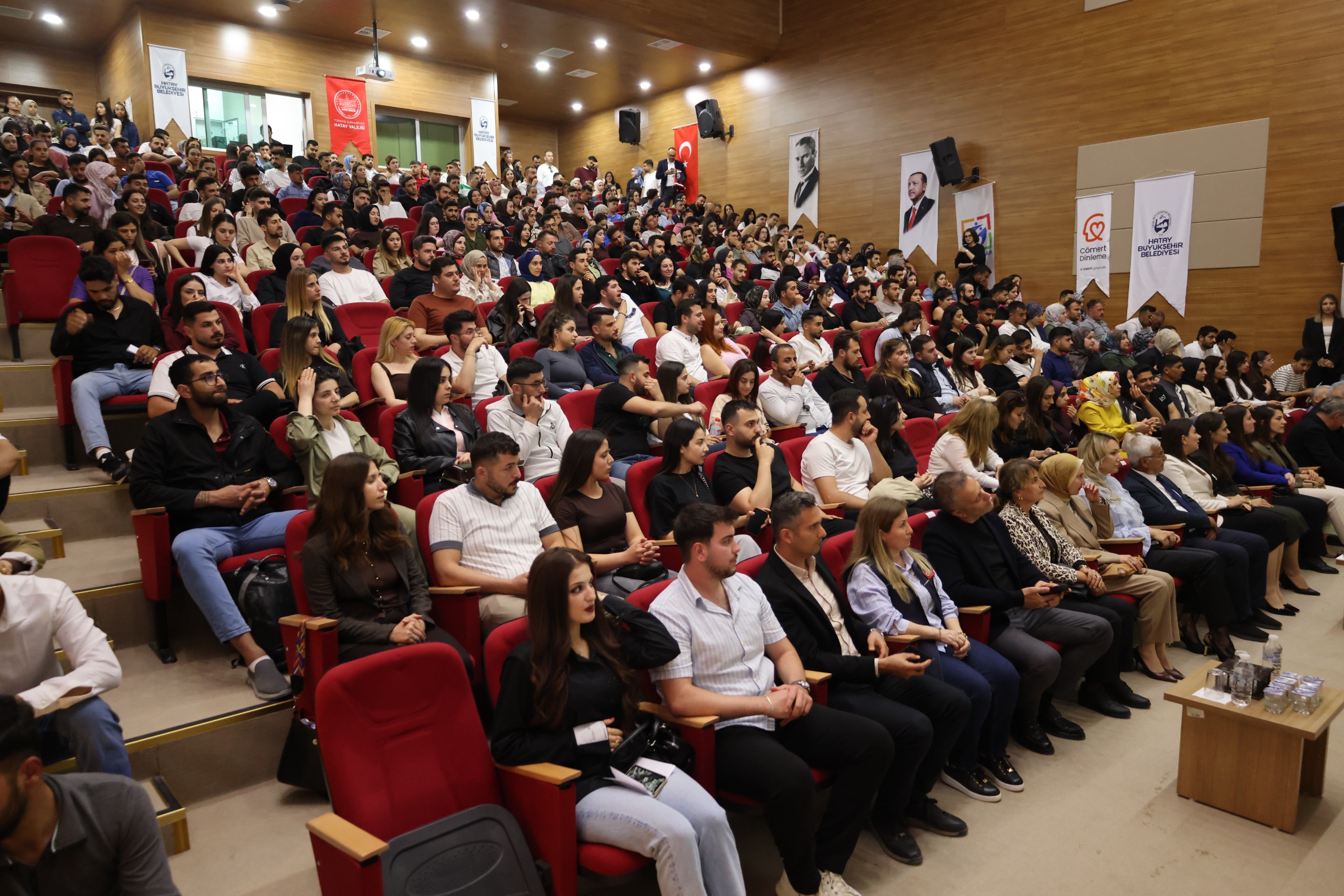 “SARSILMAZ KÖKLER: FIRTINALI GÜNLERDE AİLEDE PSİKOLOJİK SAĞLAMLIK” PROGRAMI GERÇEKLEŞTİRİLDİ