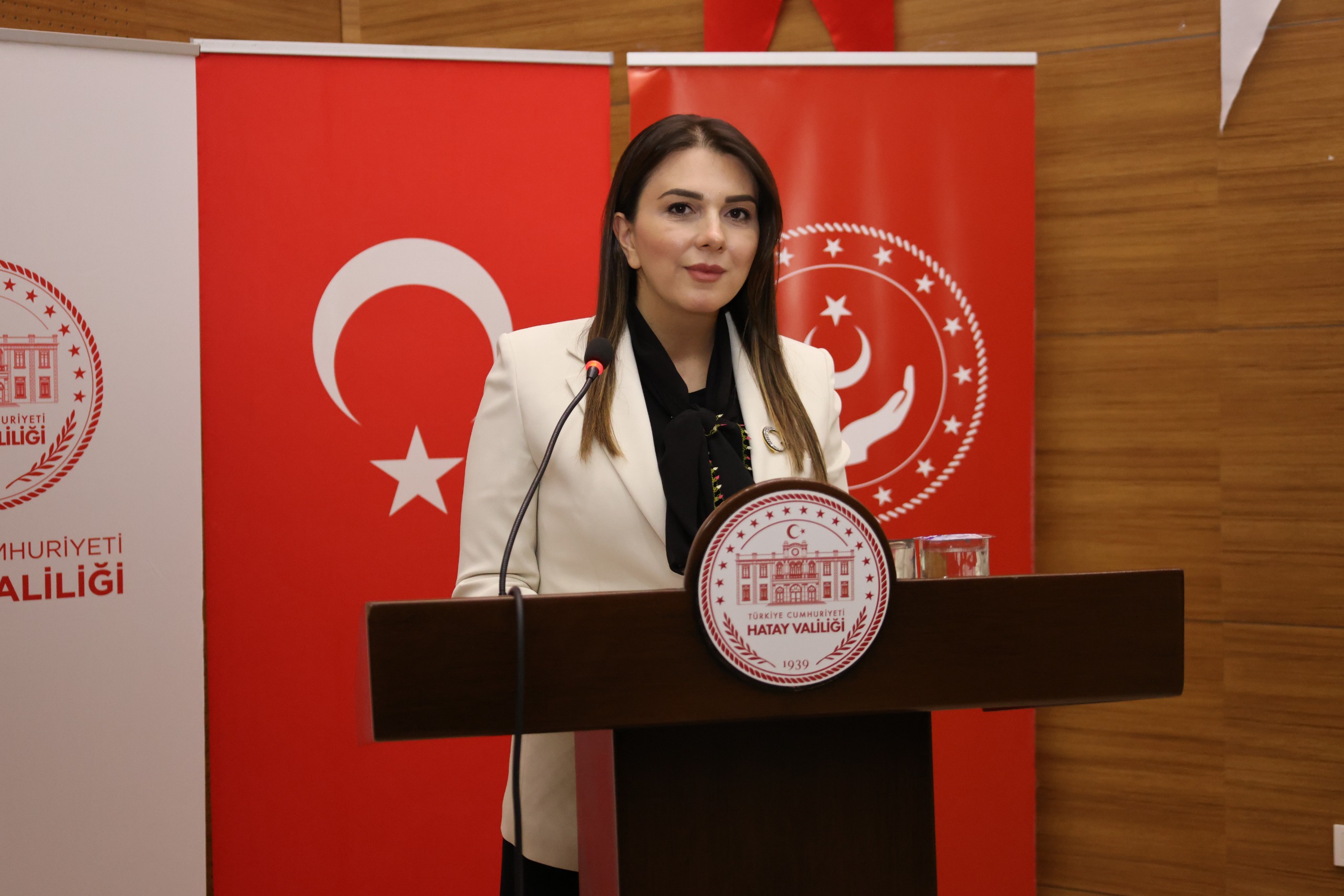 “SARSILMAZ KÖKLER: FIRTINALI GÜNLERDE AİLEDE PSİKOLOJİK SAĞLAMLIK” PROGRAMI GERÇEKLEŞTİRİLDİ