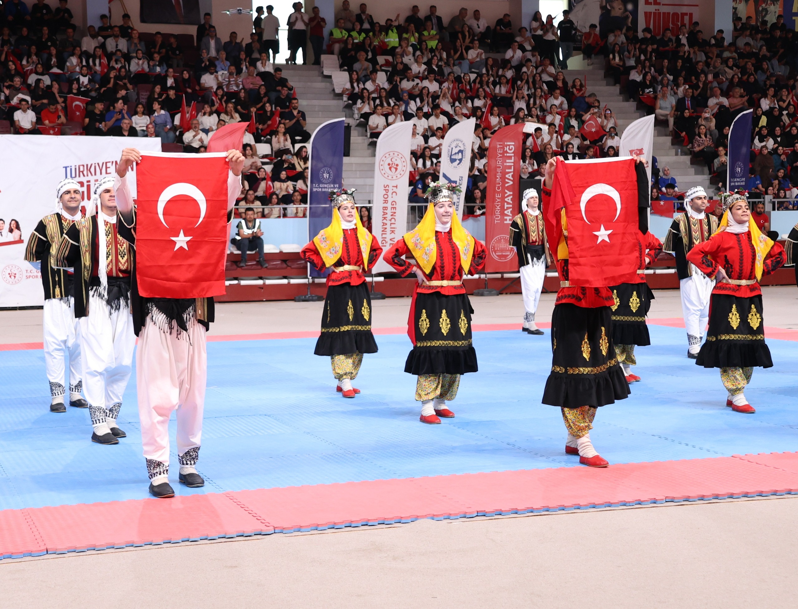 19 MAYIS ATATÜRK’Ü ANMA, GENÇLİK VE SPOR BAYRAMI HATAY’DA COŞKUYLA KUTLANDI