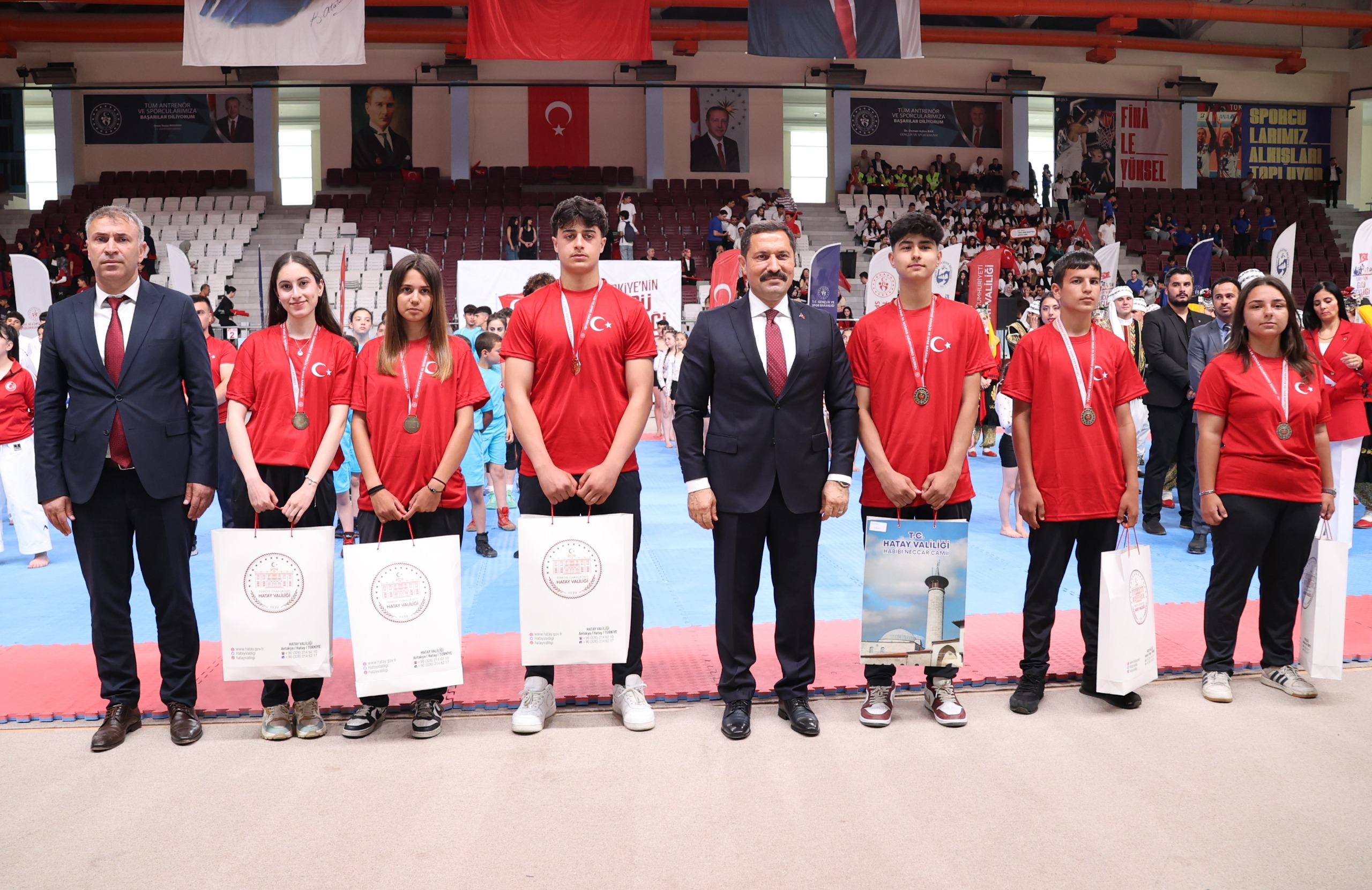 19 MAYIS ATATÜRK’Ü ANMA, GENÇLİK VE SPOR BAYRAMI HATAY’DA COŞKUYLA KUTLANDI