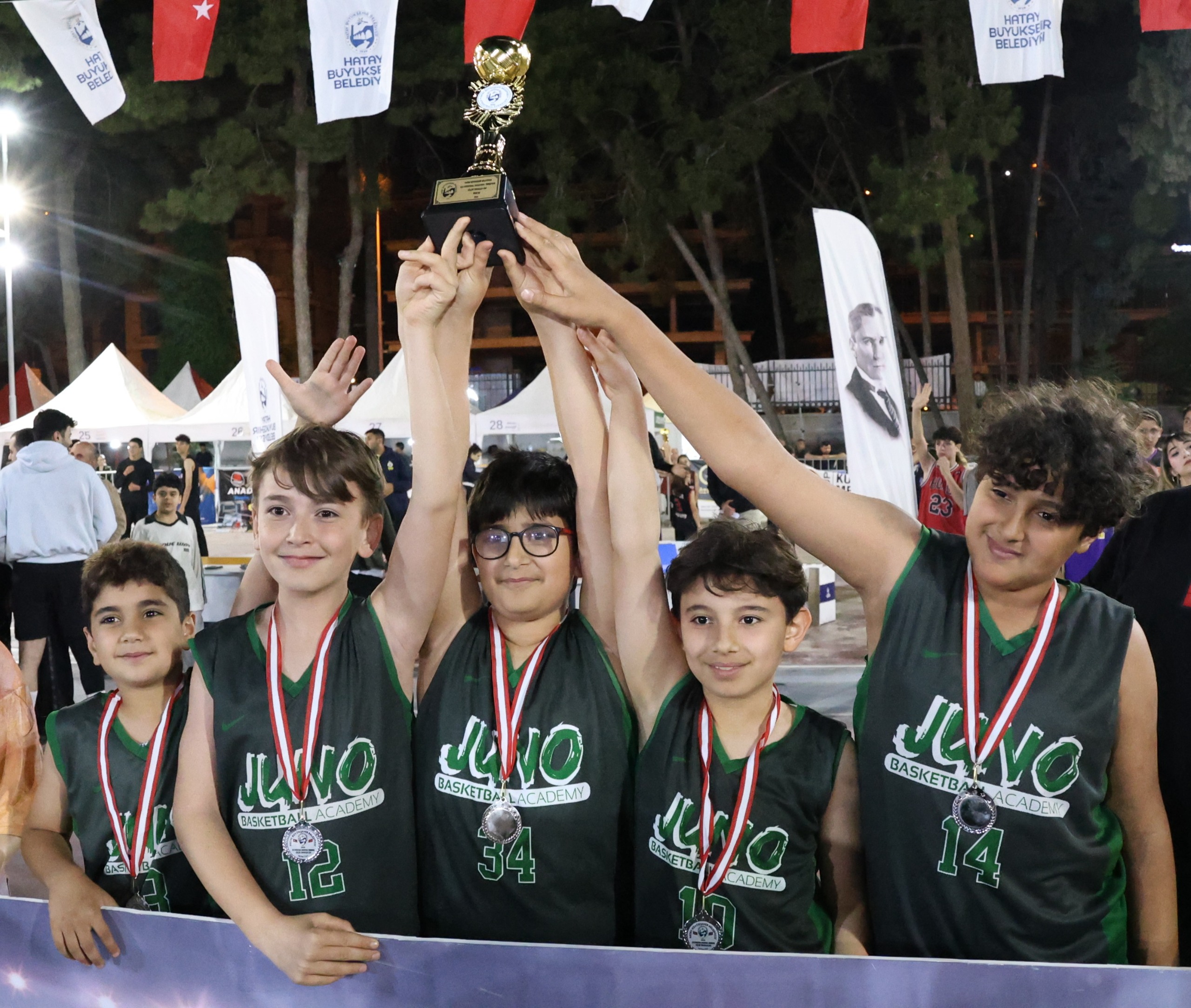 3X3 STREETBALL’DA ÖDÜLLER SAHİPLERİNİ BULDU