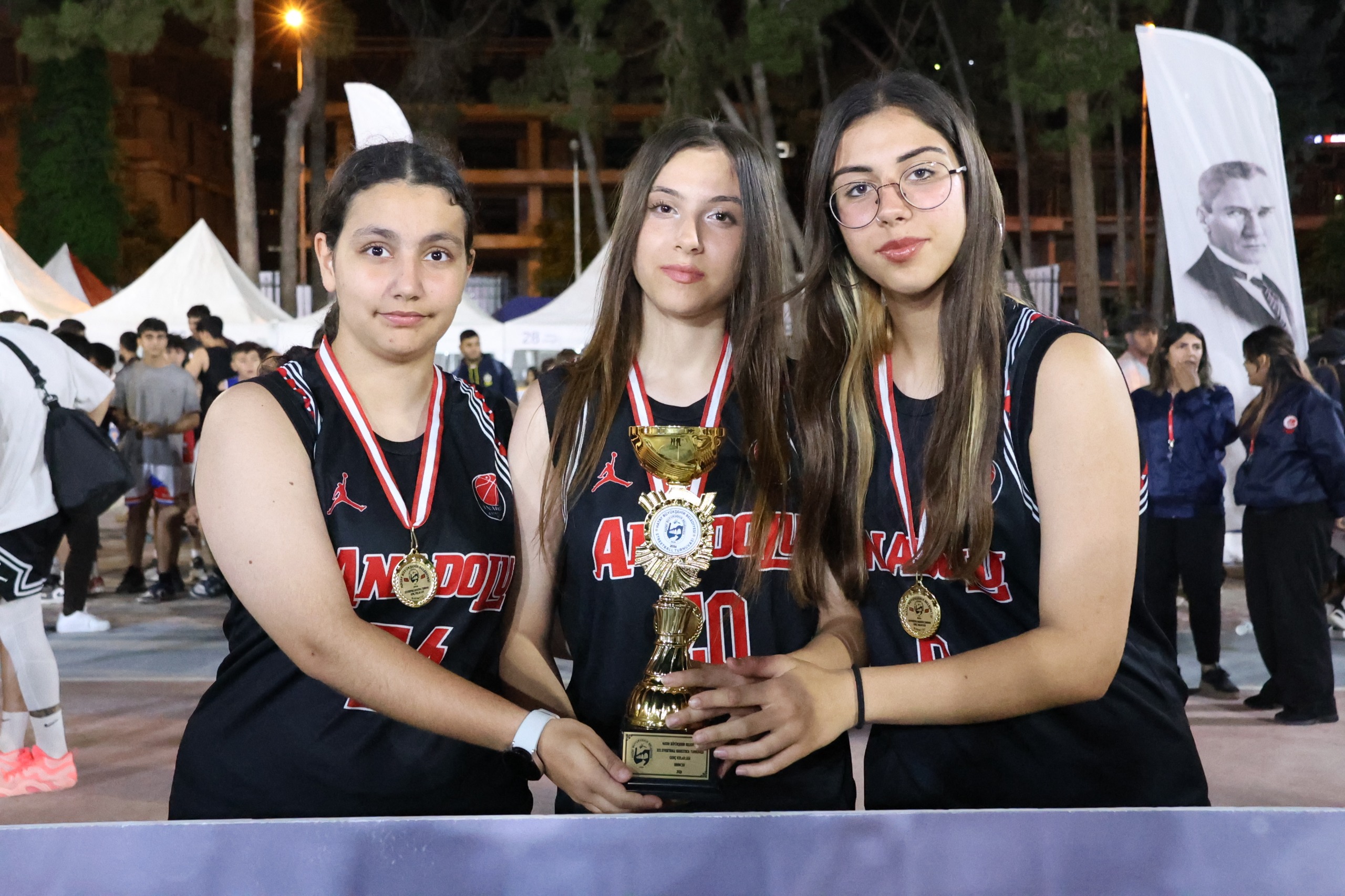 3X3 STREETBALL’DA ÖDÜLLER SAHİPLERİNİ BULDU