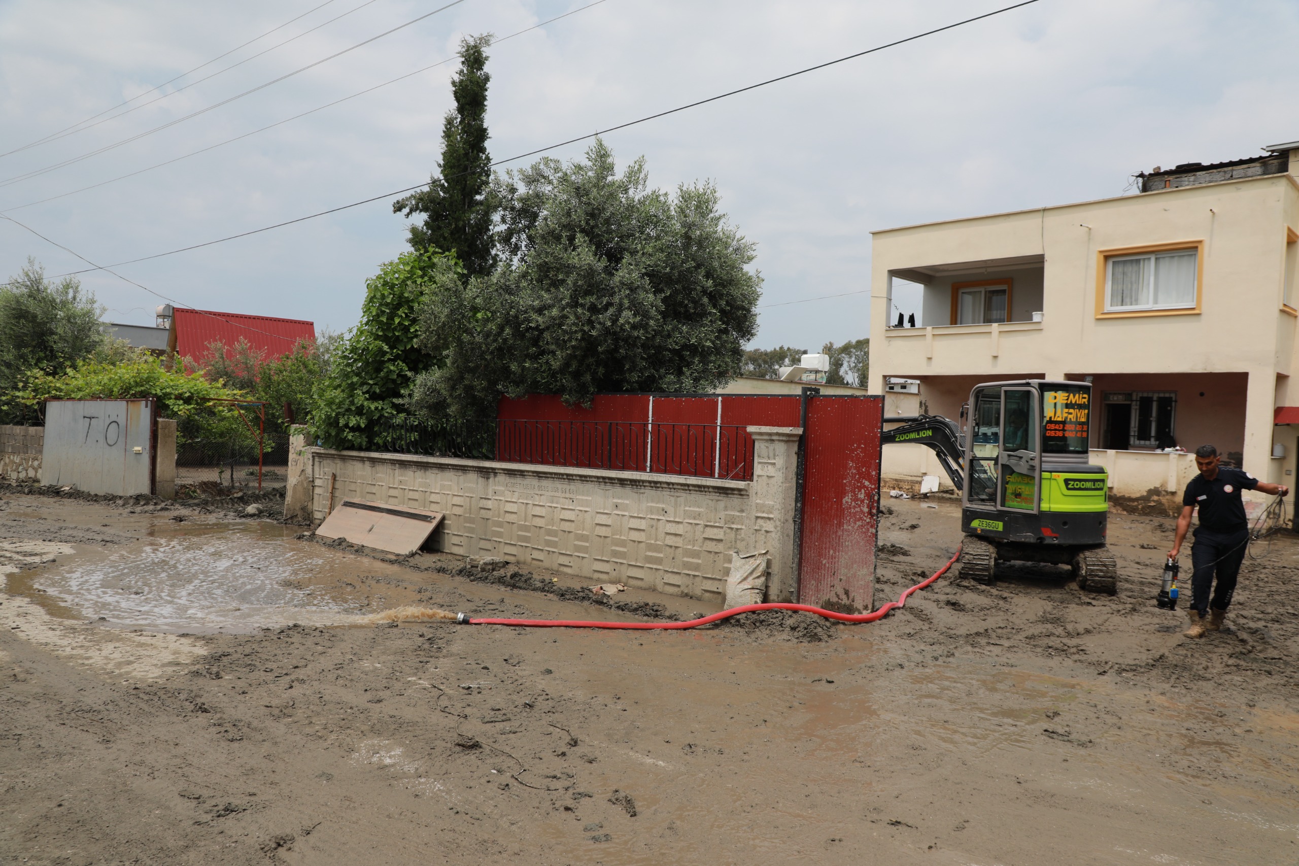 HBB EKİPLERİ DÖRTYOL’DA ÇALIŞMALARINI SÜRDÜRÜYOR
