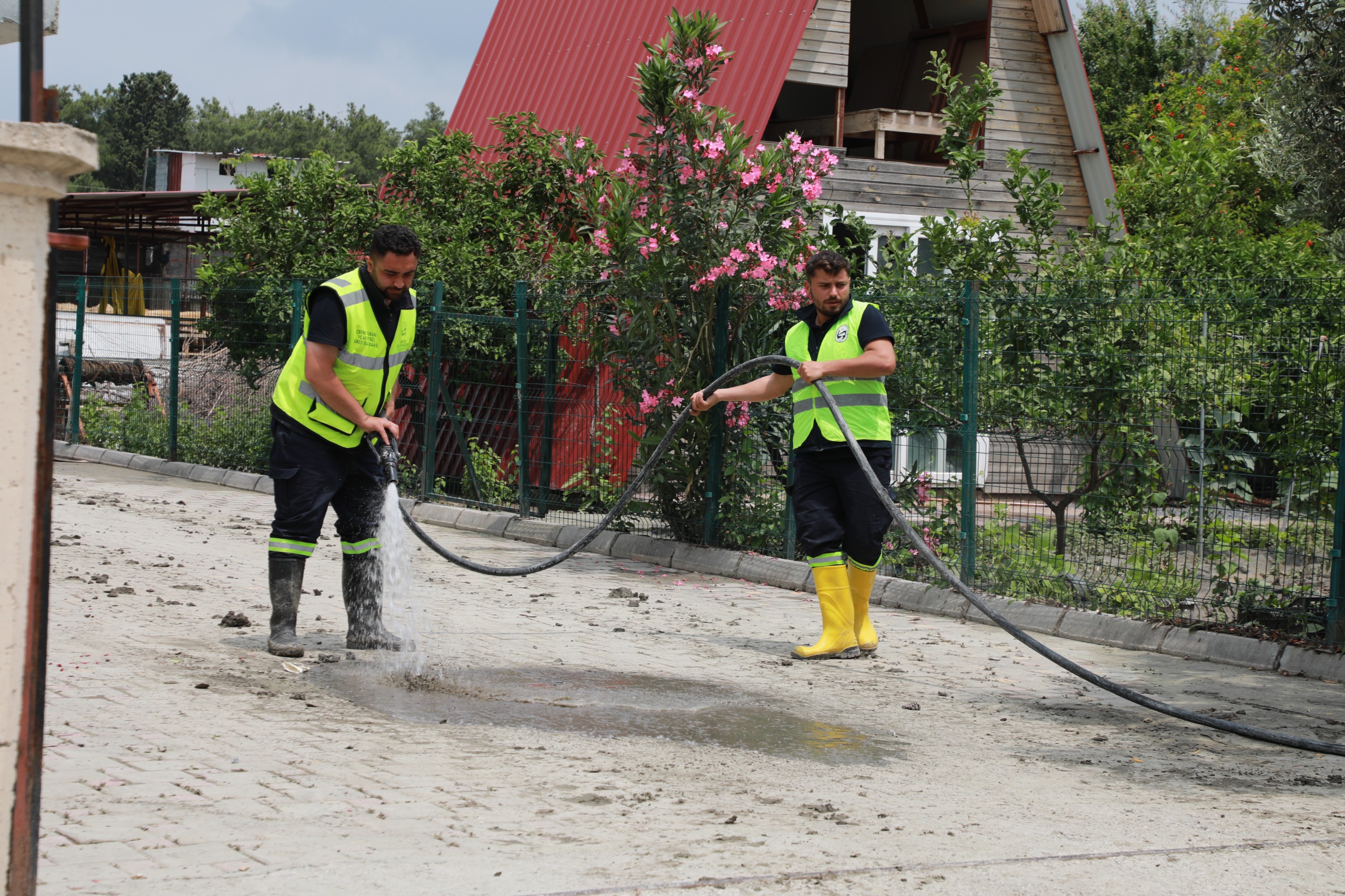 HBB EKİPLERİ DÖRTYOL’DA ÇALIŞMALARINI SÜRDÜRÜYOR