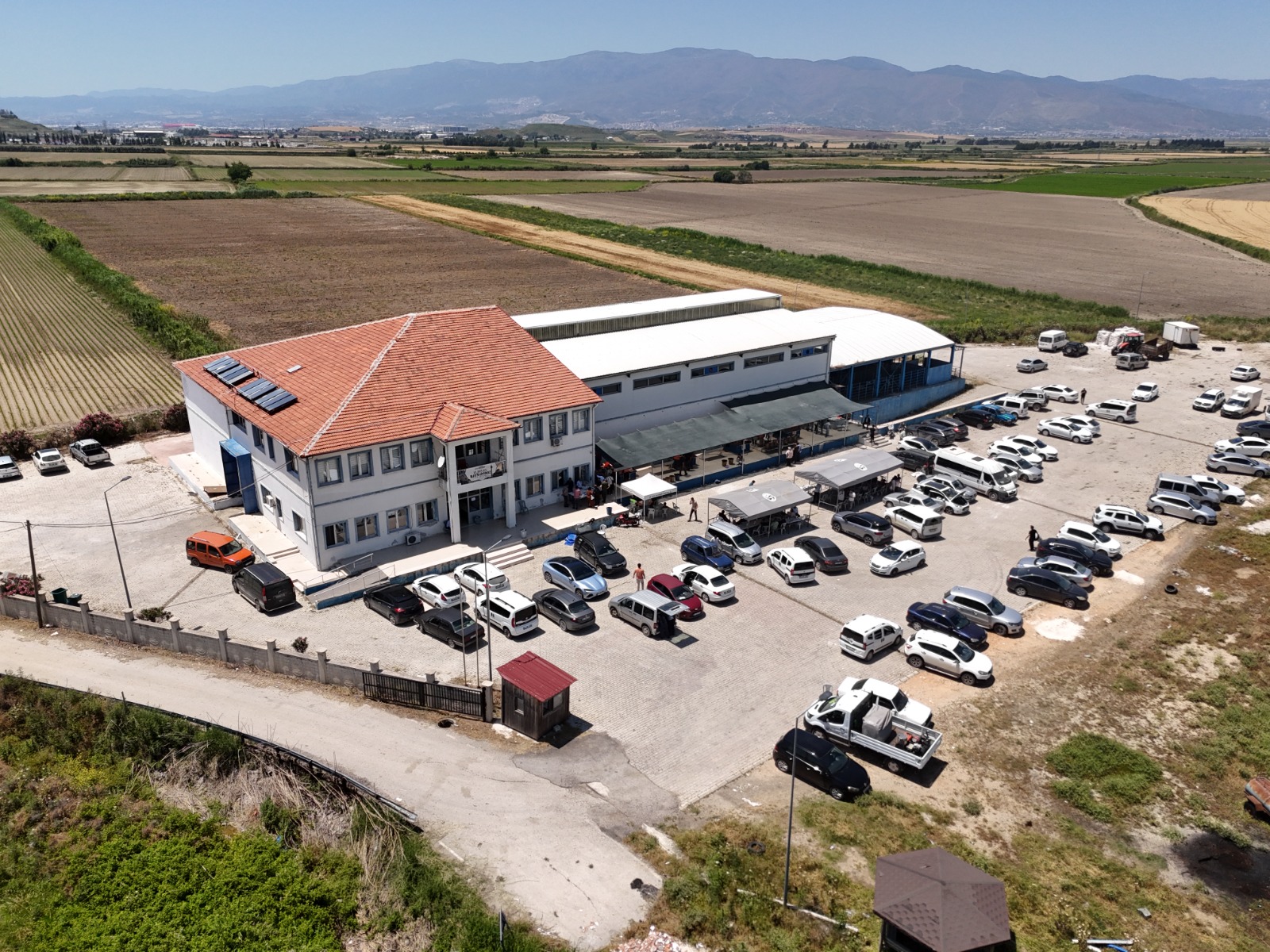 MEZBAHANELER, BAYRAM BOYUNCA VATANDAŞIN HİZMETİNDE