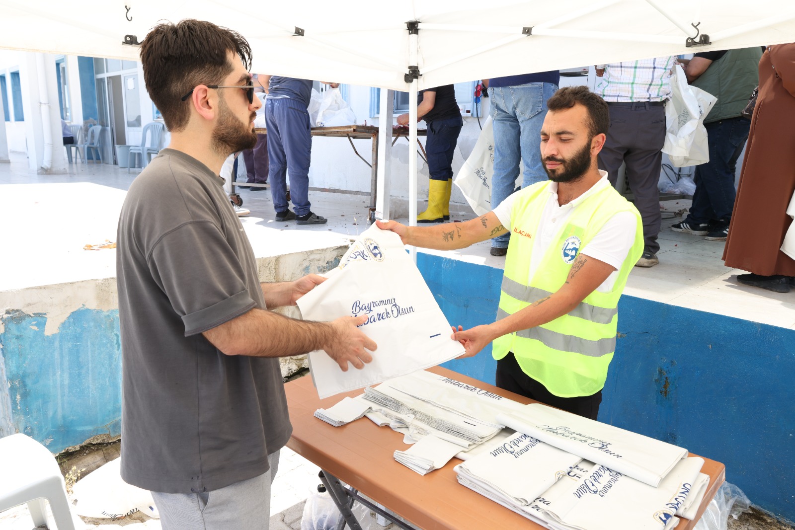 MEZBAHANELER, BAYRAM BOYUNCA VATANDAŞIN HİZMETİNDE