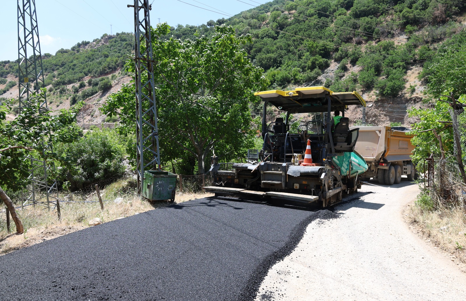 HBB, YOL ÇALIŞMALARINA DEVAM EDİYOR